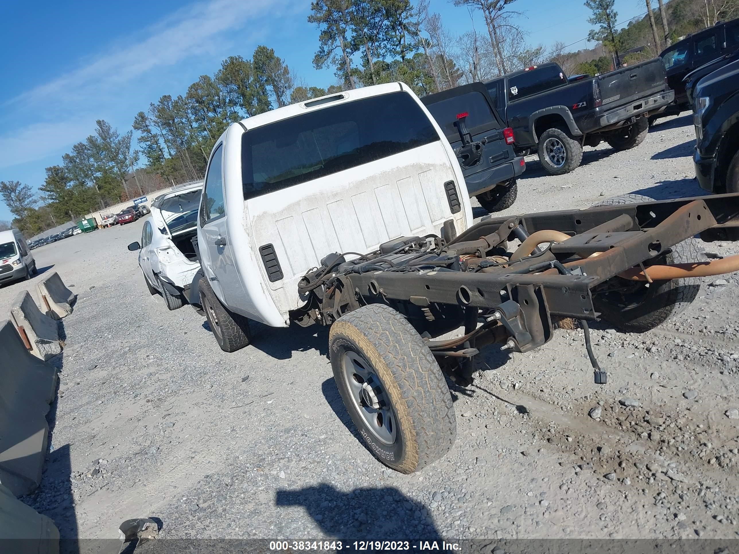 Photo 2 VIN: 1GTEC14X39Z121897 - GMC SIERRA 