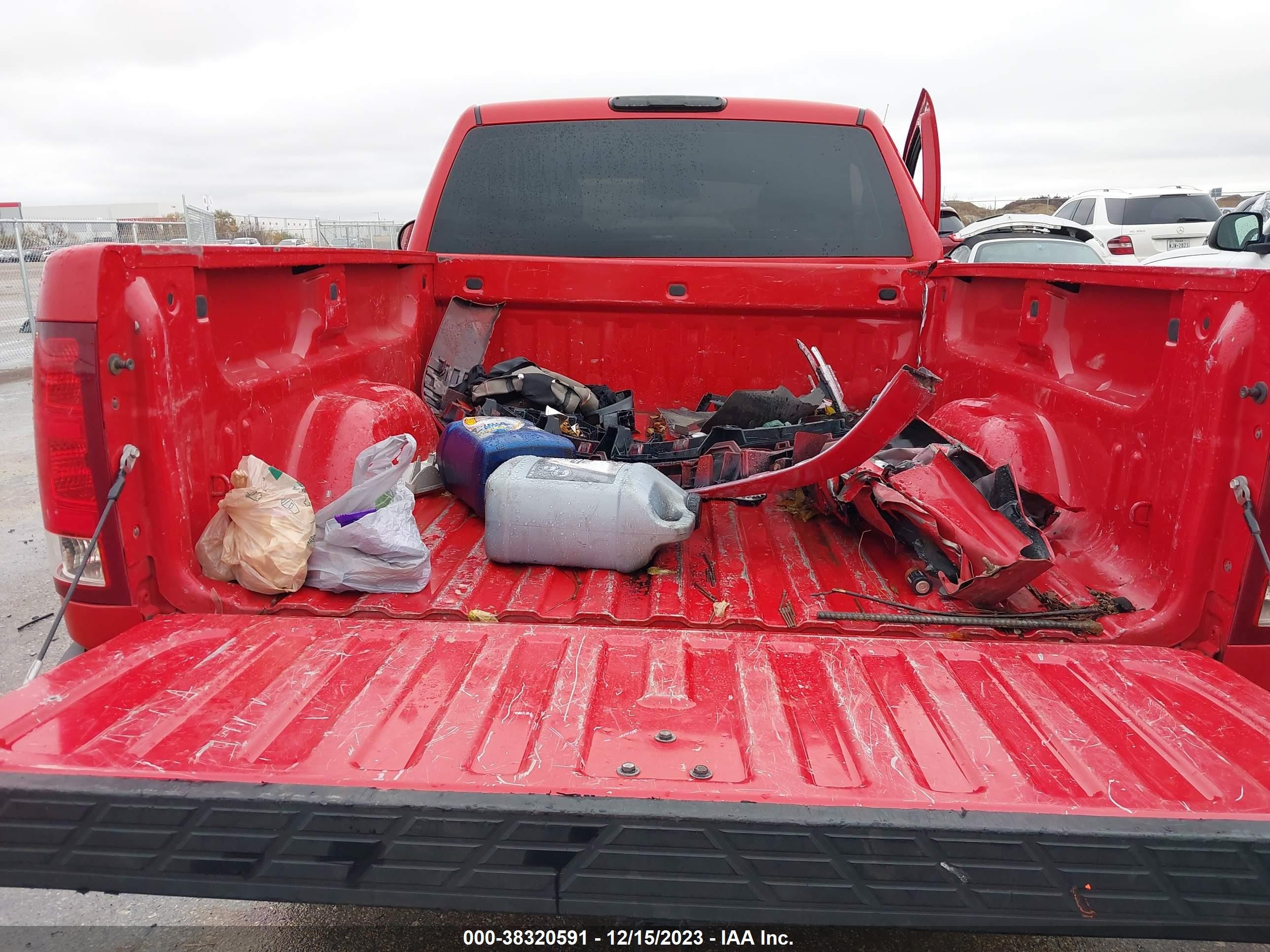 Photo 7 VIN: 1GTEC14X49Z105255 - GMC SIERRA 