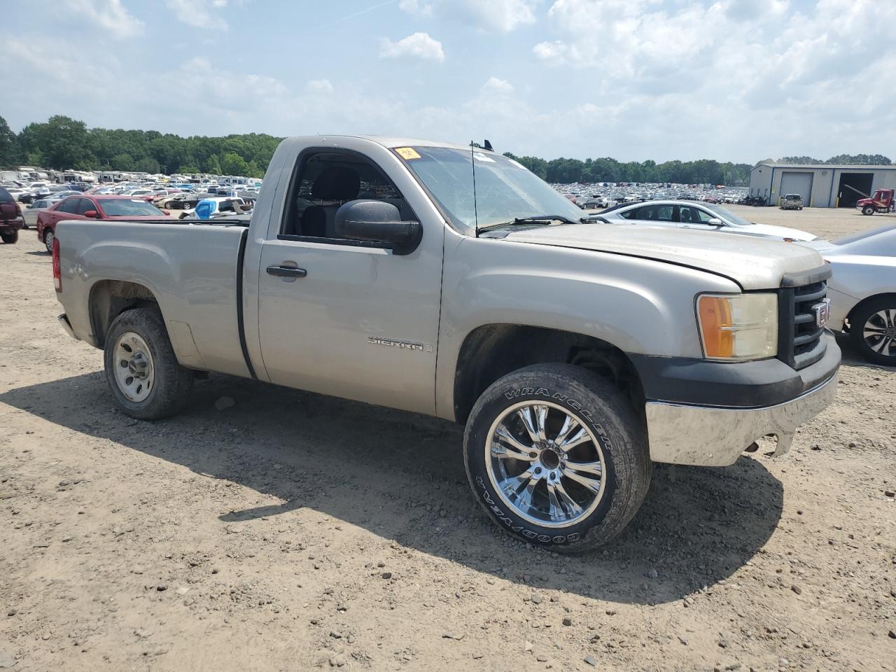 Photo 3 VIN: 1GTEC14X58Z283786 - GMC SIERRA 