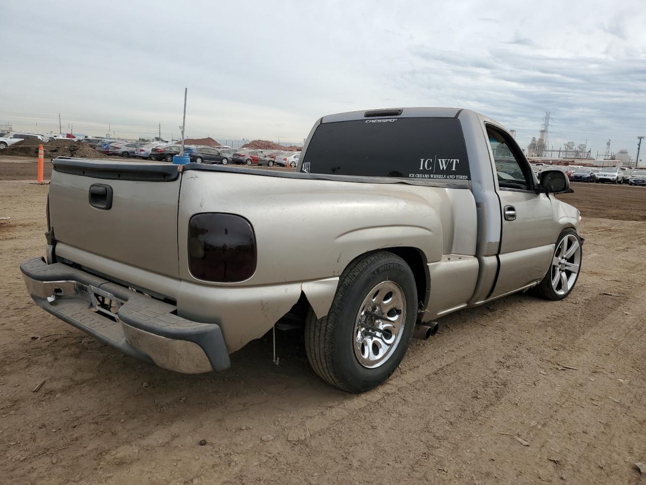 Photo 2 VIN: 1GTEC14X63Z323740 - GMC SIERRA 