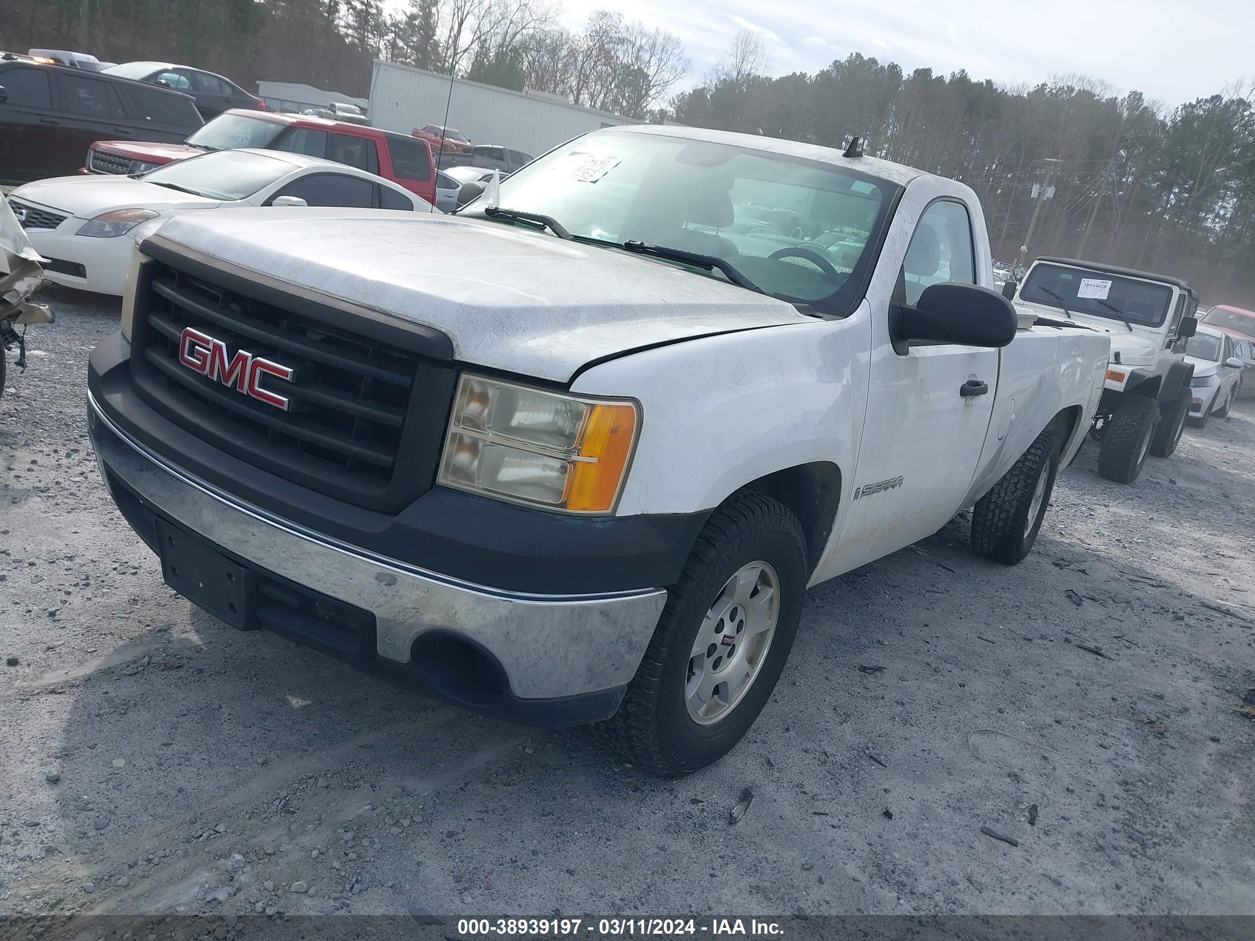 Photo 1 VIN: 1GTEC14XX8Z136878 - GMC SIERRA 