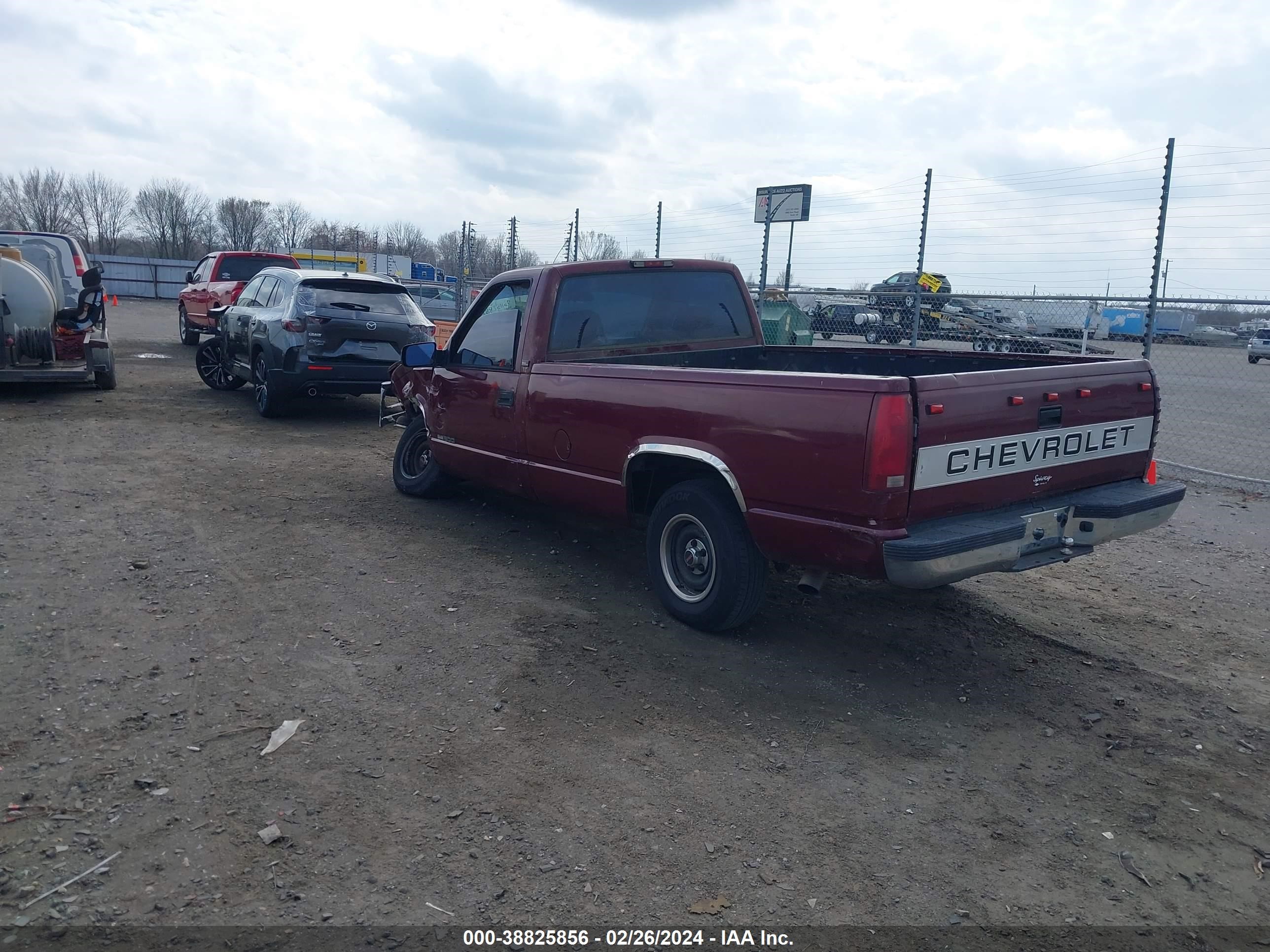 Photo 2 VIN: 1GTEC14Z6SZ501985 - GMC SIERRA 