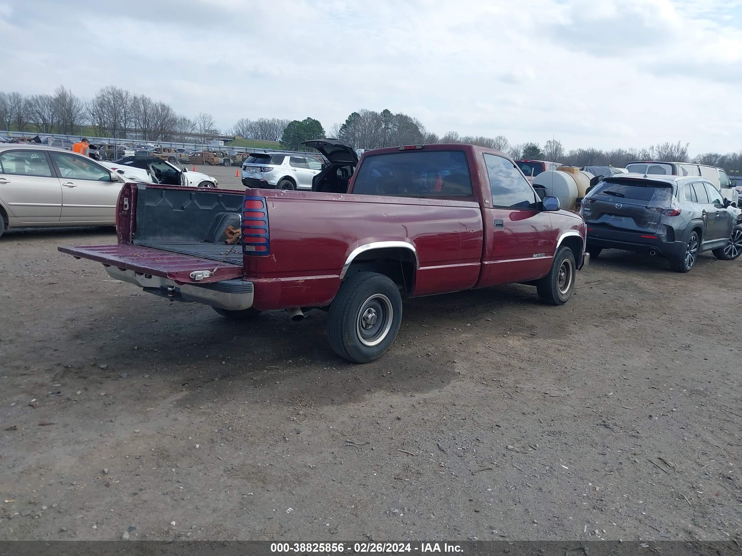 Photo 3 VIN: 1GTEC14Z6SZ501985 - GMC SIERRA 