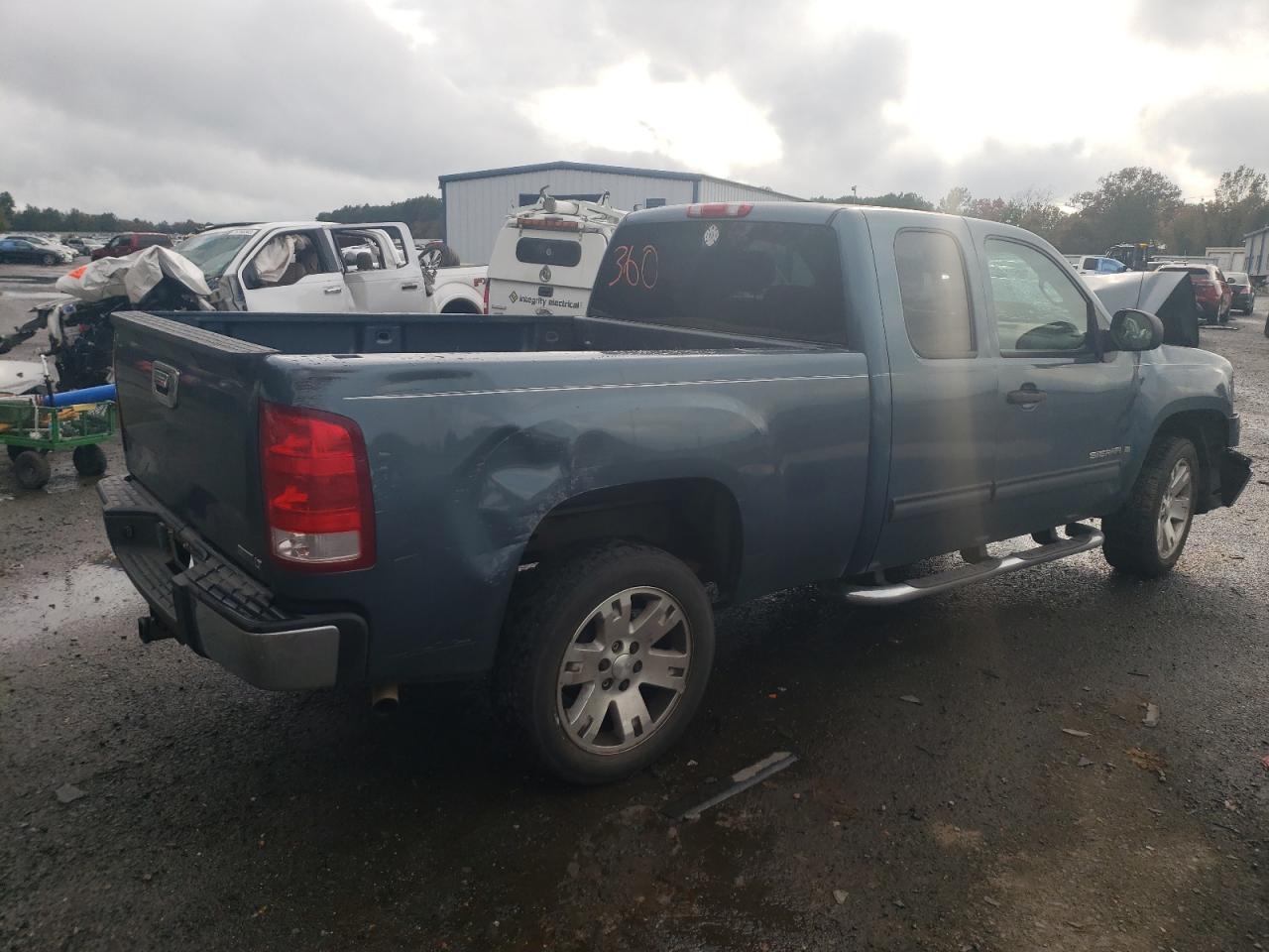 Photo 2 VIN: 1GTEC19047Z599075 - GMC SIERRA 