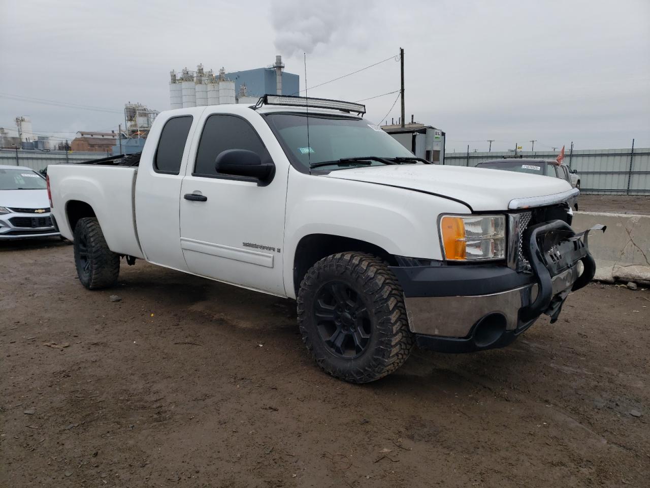 Photo 3 VIN: 1GTEC19058Z326034 - GMC SIERRA 