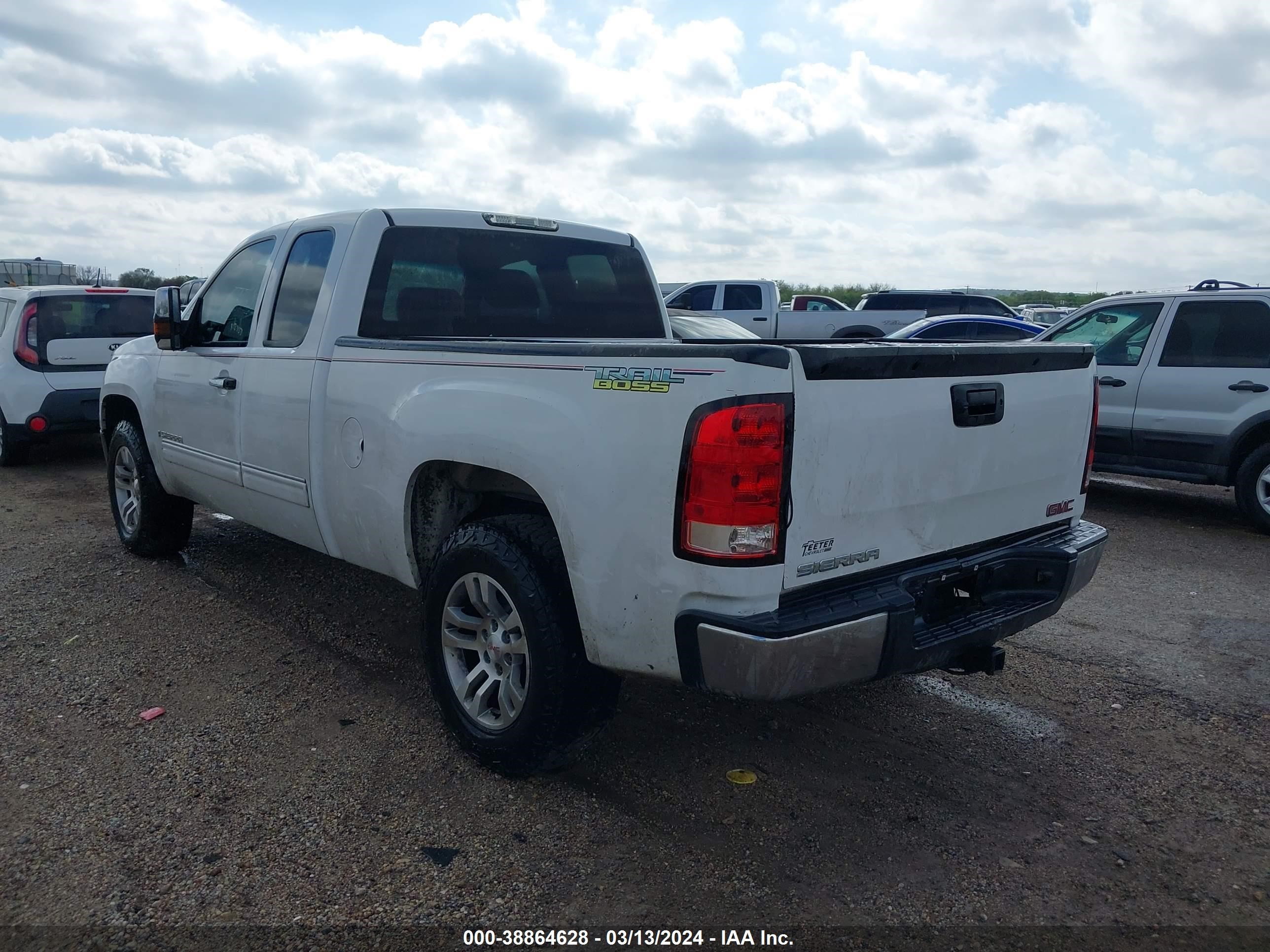 Photo 2 VIN: 1GTEC19C49Z264525 - GMC SIERRA 