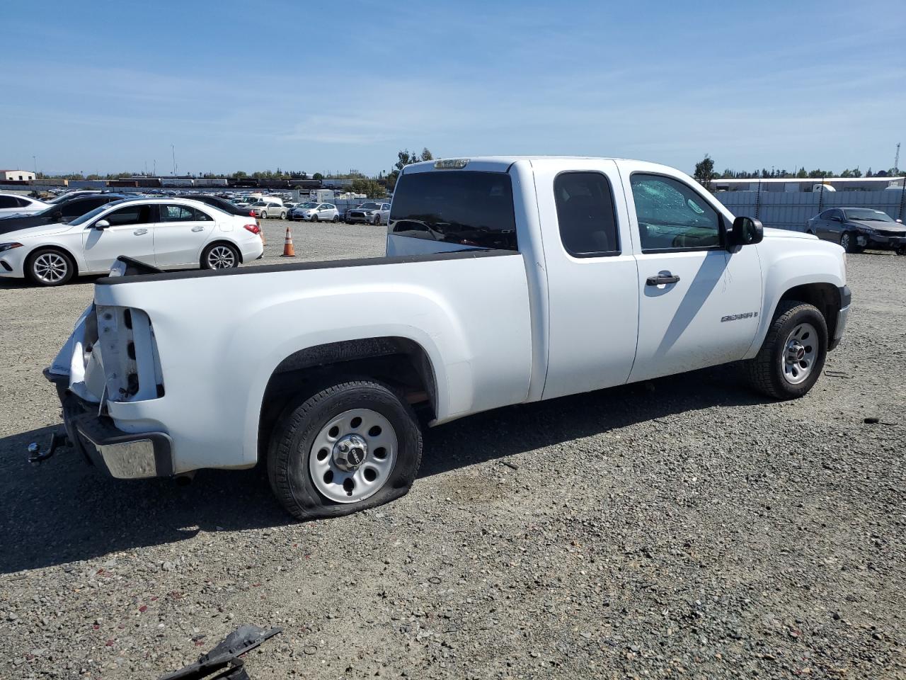 Photo 2 VIN: 1GTEC19C68Z258918 - GMC SIERRA 