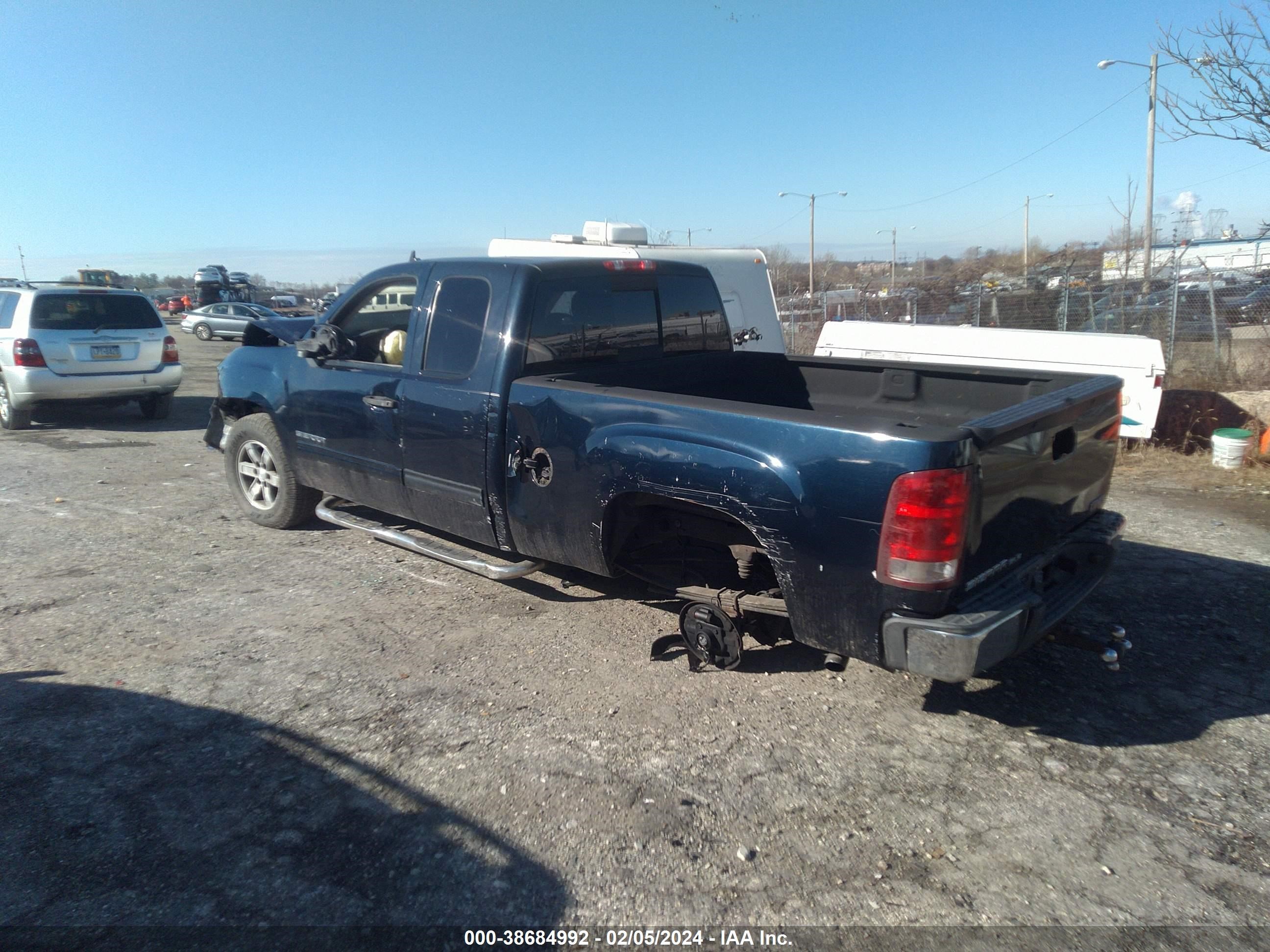 Photo 2 VIN: 1GTEC19J67Z540392 - GMC SIERRA 