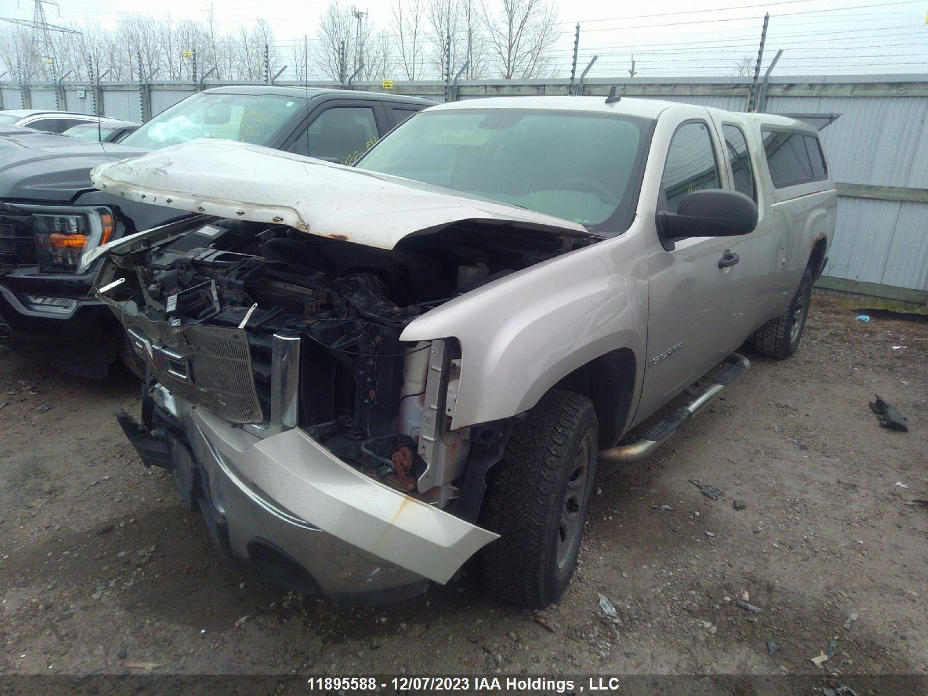 Photo 1 VIN: 1GTEC19J77E580942 - GMC NULL 