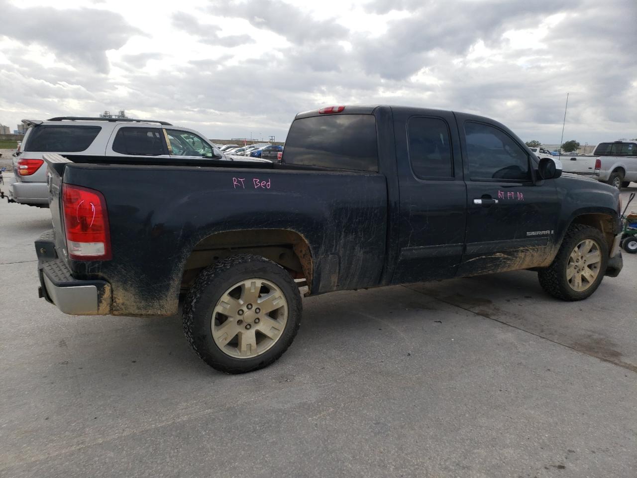 Photo 2 VIN: 1GTEC19JX7Z589997 - GMC SIERRA 