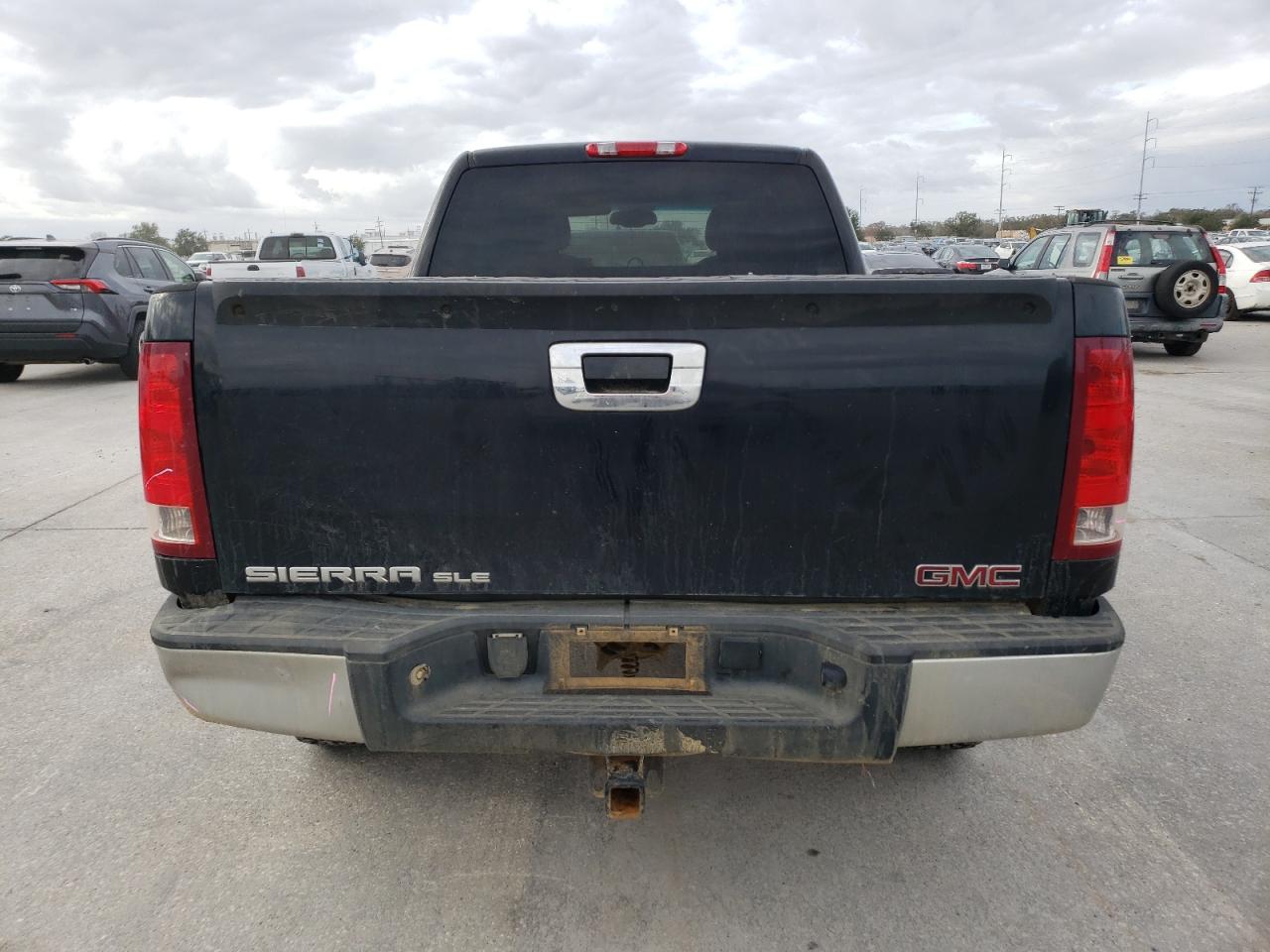 Photo 5 VIN: 1GTEC19JX7Z589997 - GMC SIERRA 