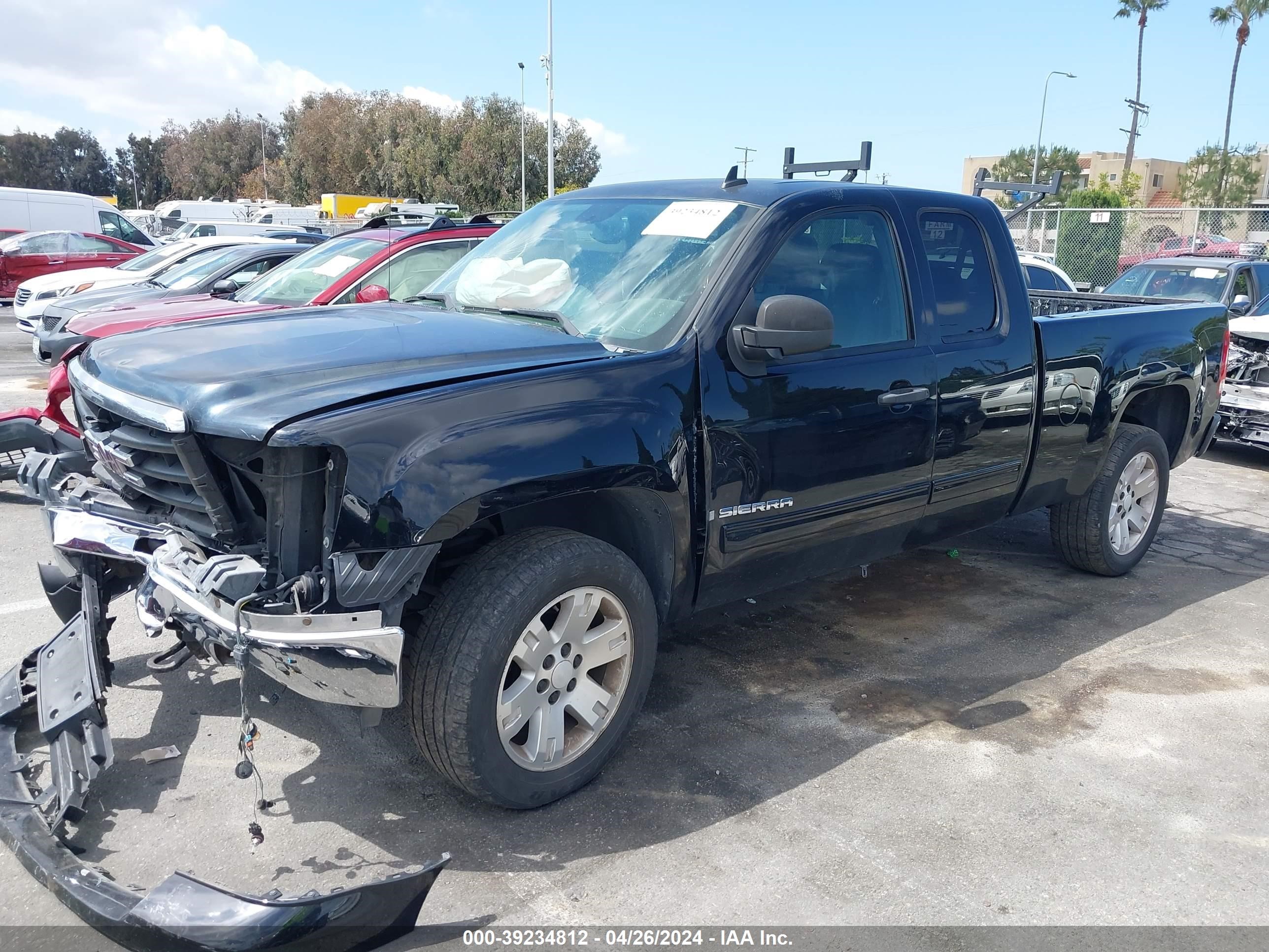 Photo 1 VIN: 1GTEC19JX8Z249007 - GMC SIERRA 