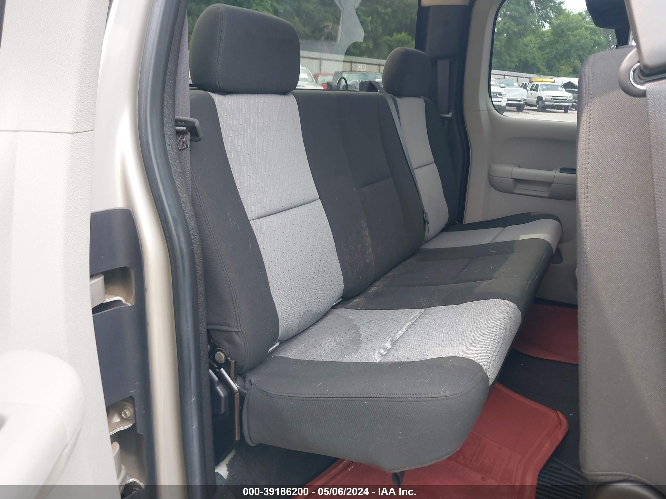 Photo 7 VIN: 1GTEC19JX9Z171779 - GMC SIERRA 