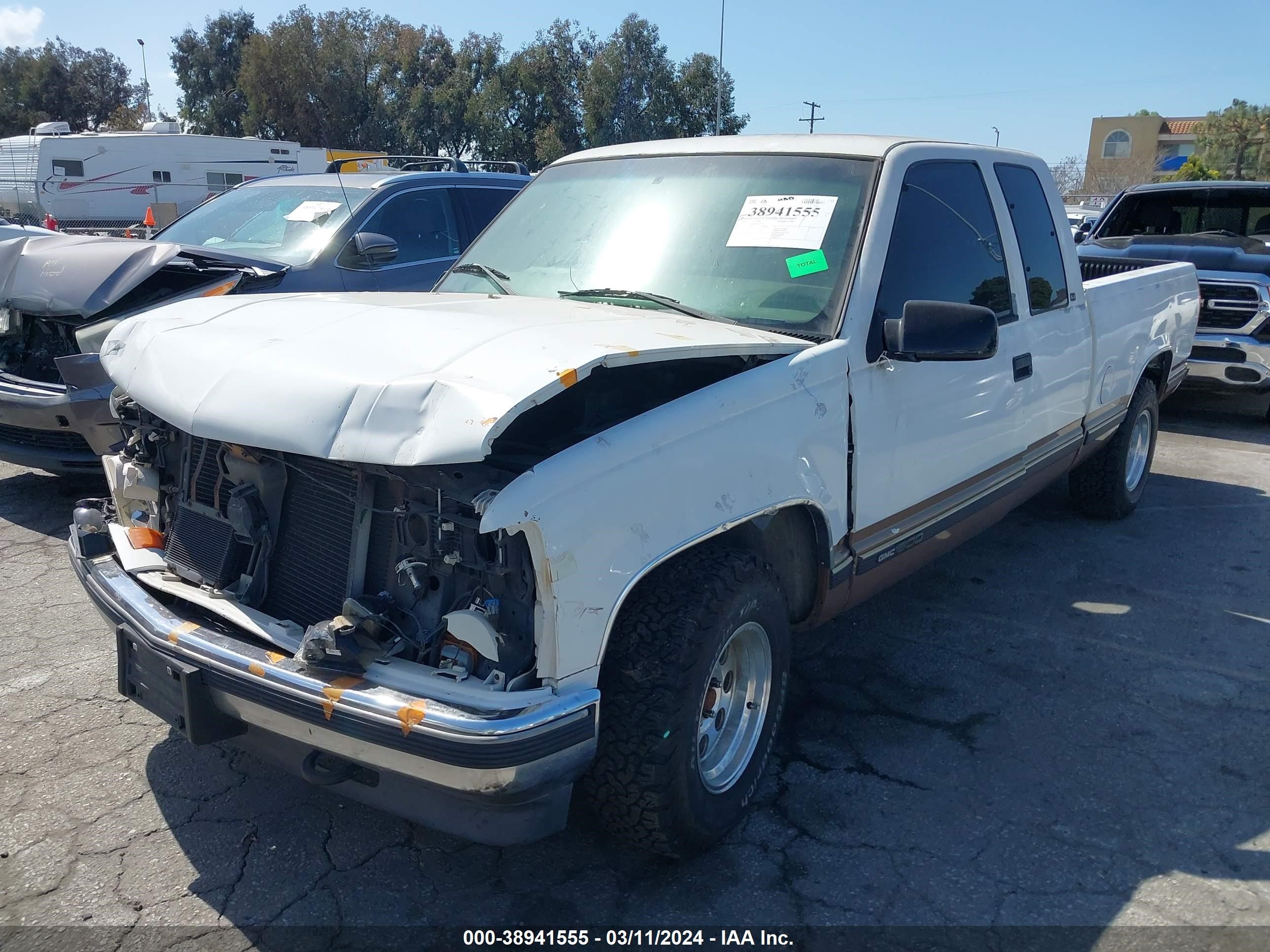 Photo 1 VIN: 1GTEC19R1WR514769 - GMC SIERRA 