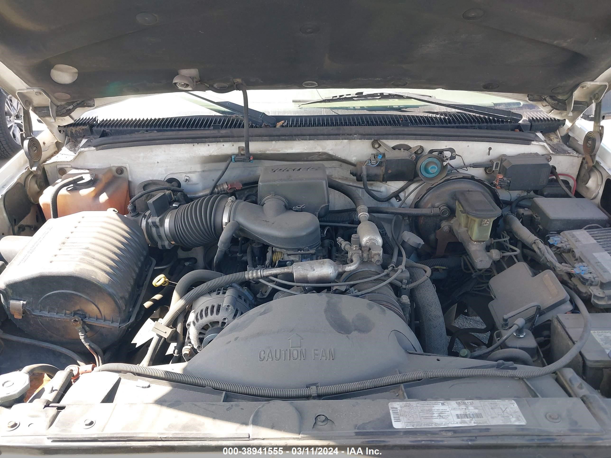 Photo 9 VIN: 1GTEC19R1WR514769 - GMC SIERRA 