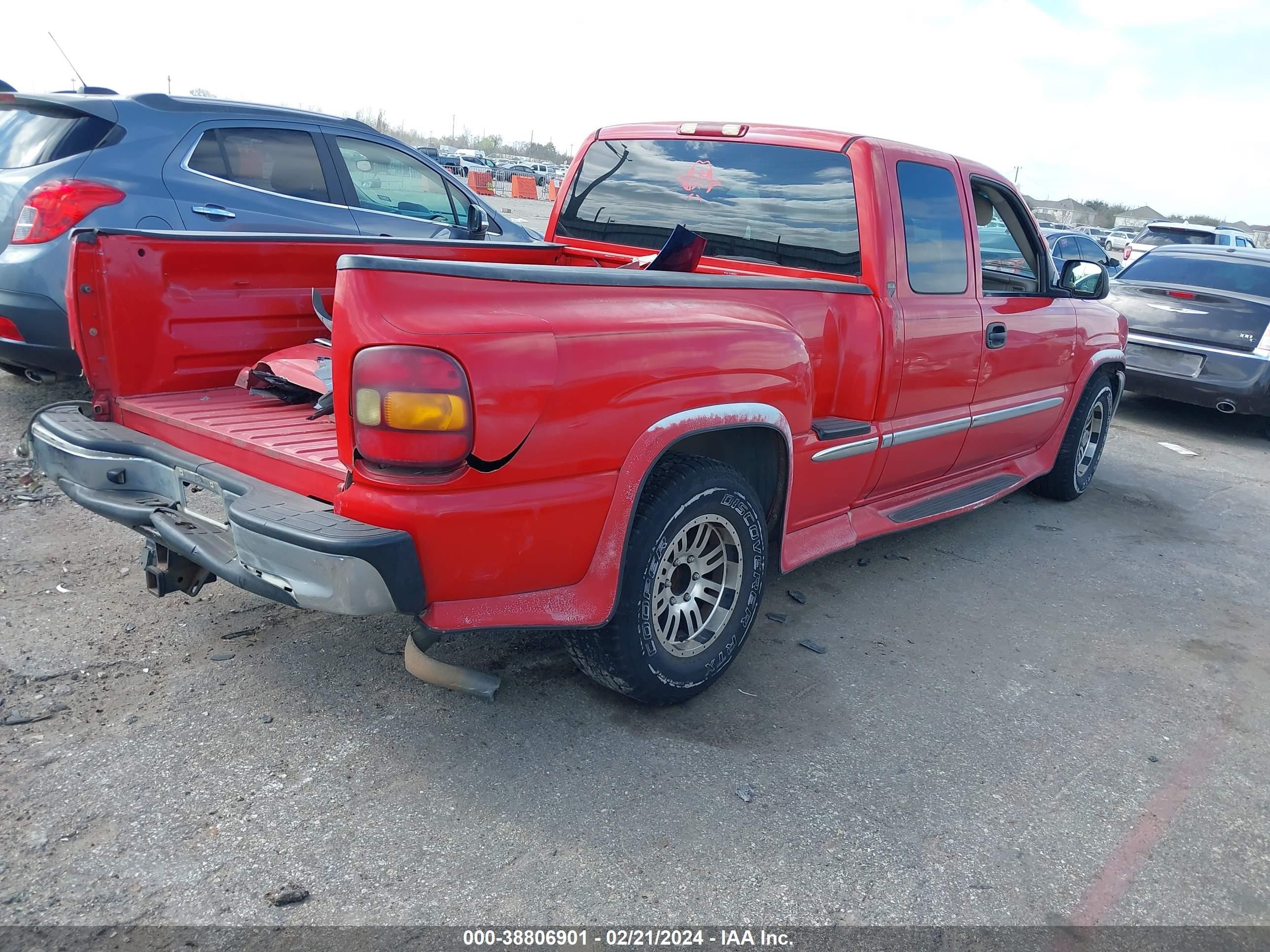 Photo 3 VIN: 1GTEC19T02Z232015 - GMC SIERRA 