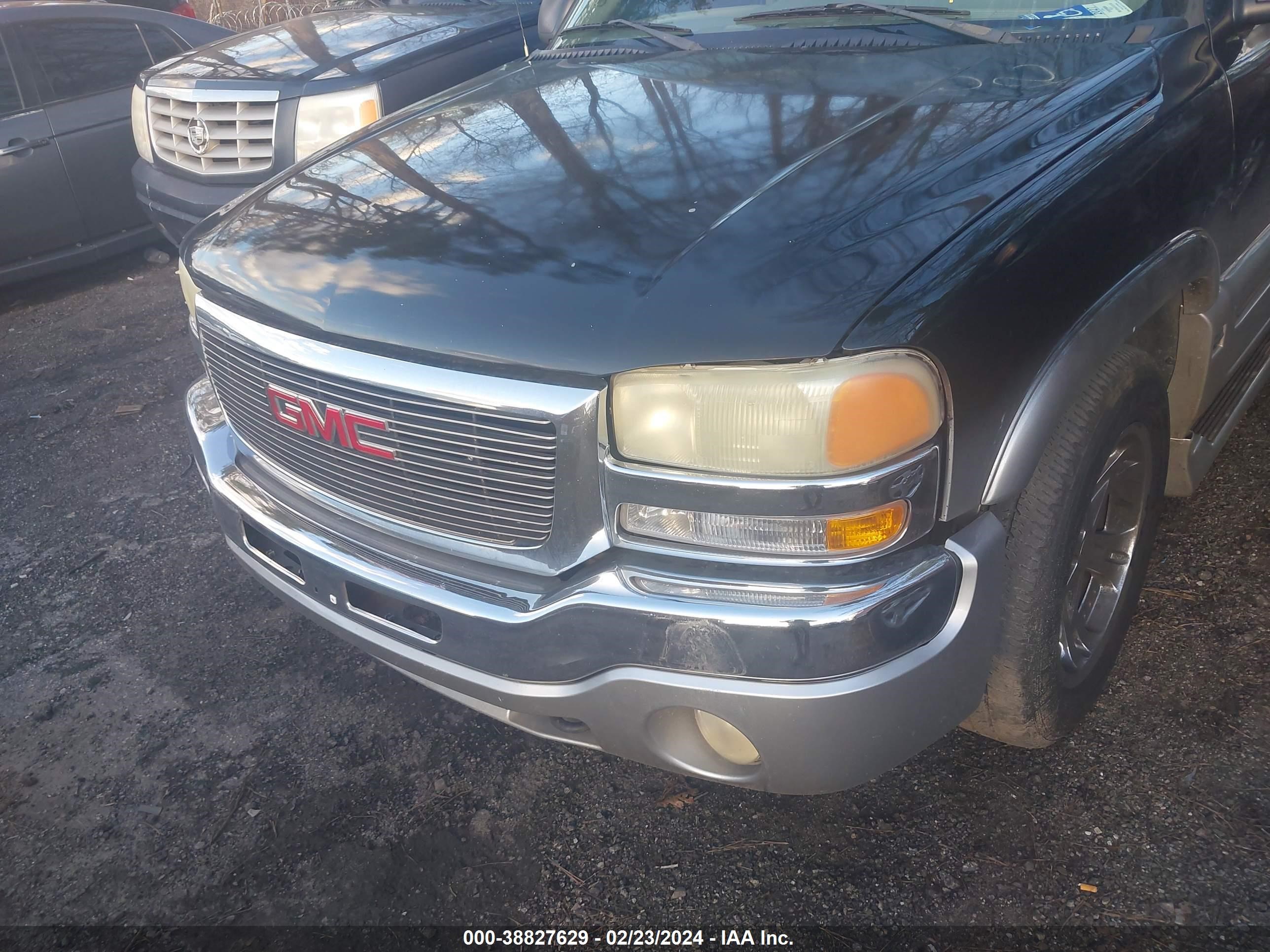 Photo 5 VIN: 1GTEC19T04Z333459 - GMC SIERRA 