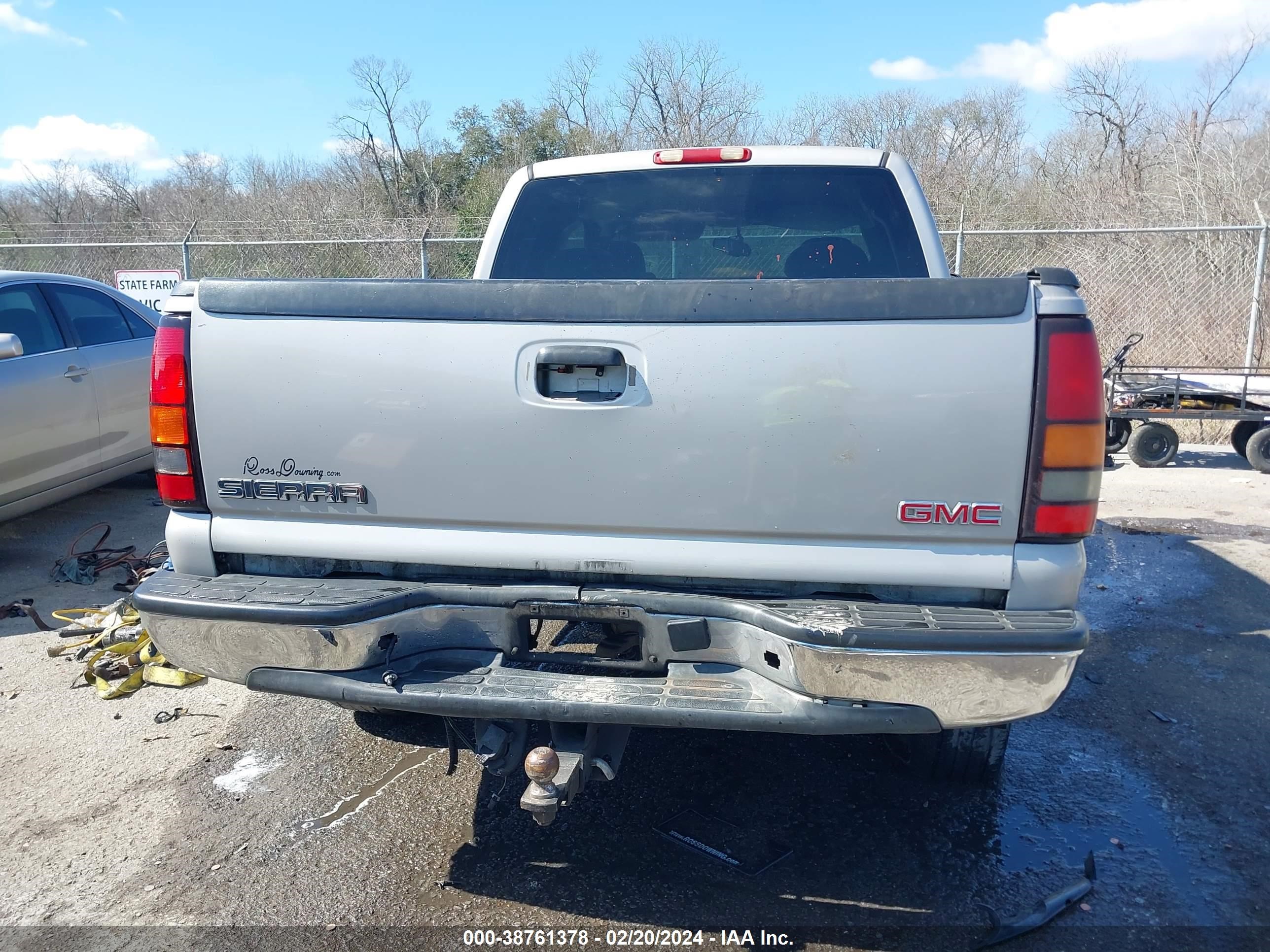 Photo 15 VIN: 1GTEC19T16Z138604 - GMC SIERRA 