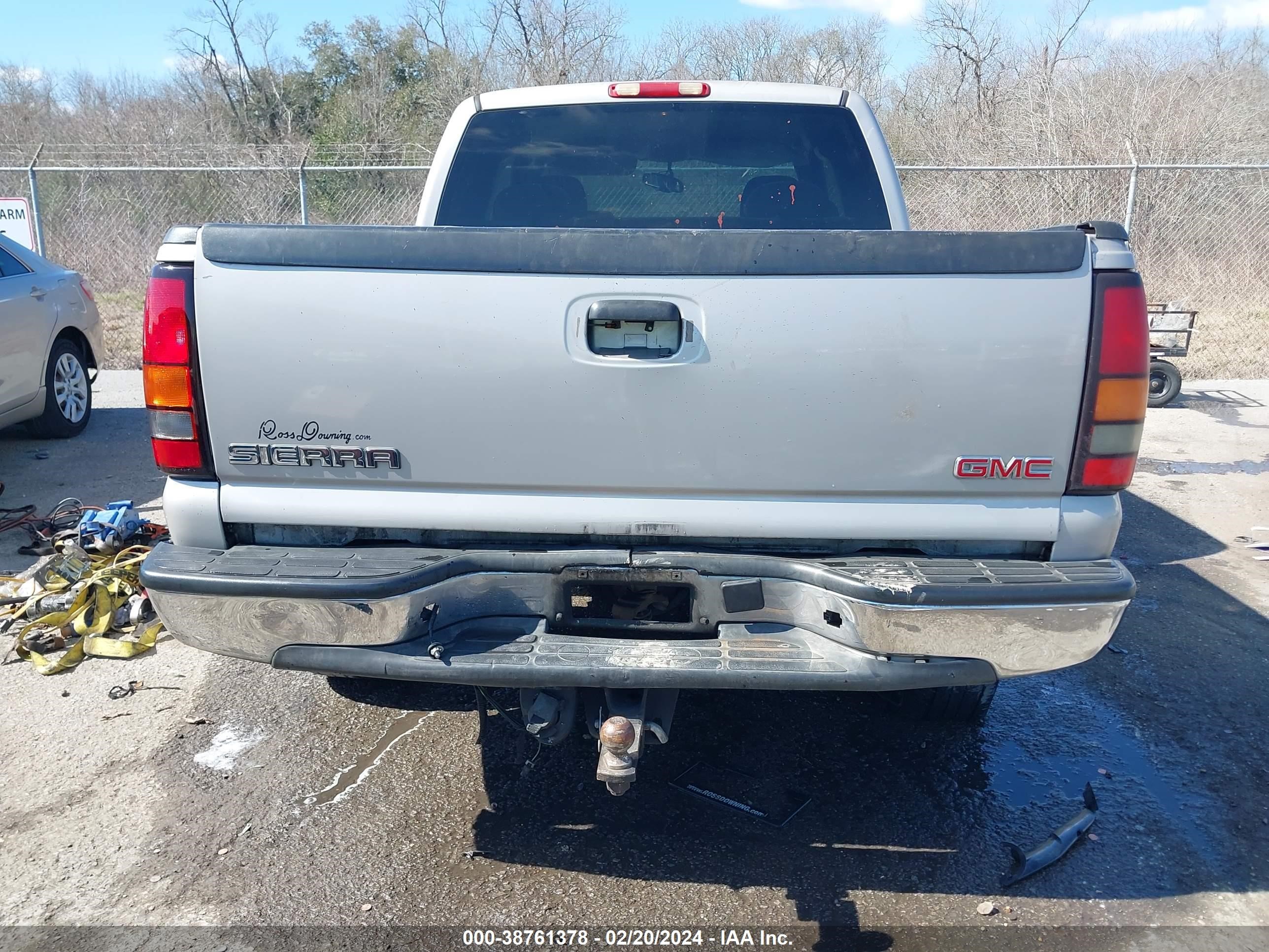 Photo 7 VIN: 1GTEC19T16Z138604 - GMC SIERRA 