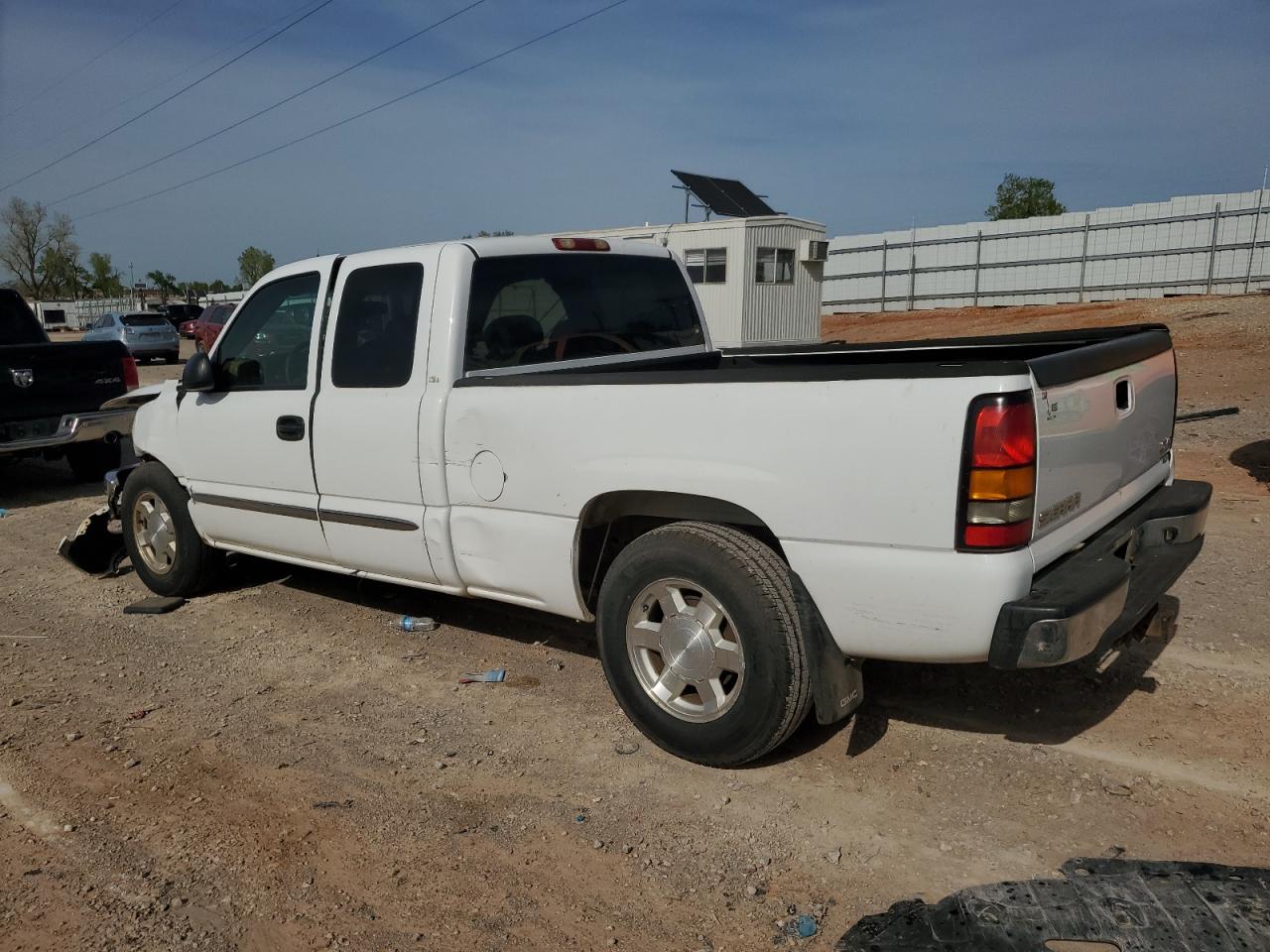 Photo 1 VIN: 1GTEC19T45Z188685 - GMC SIERRA 