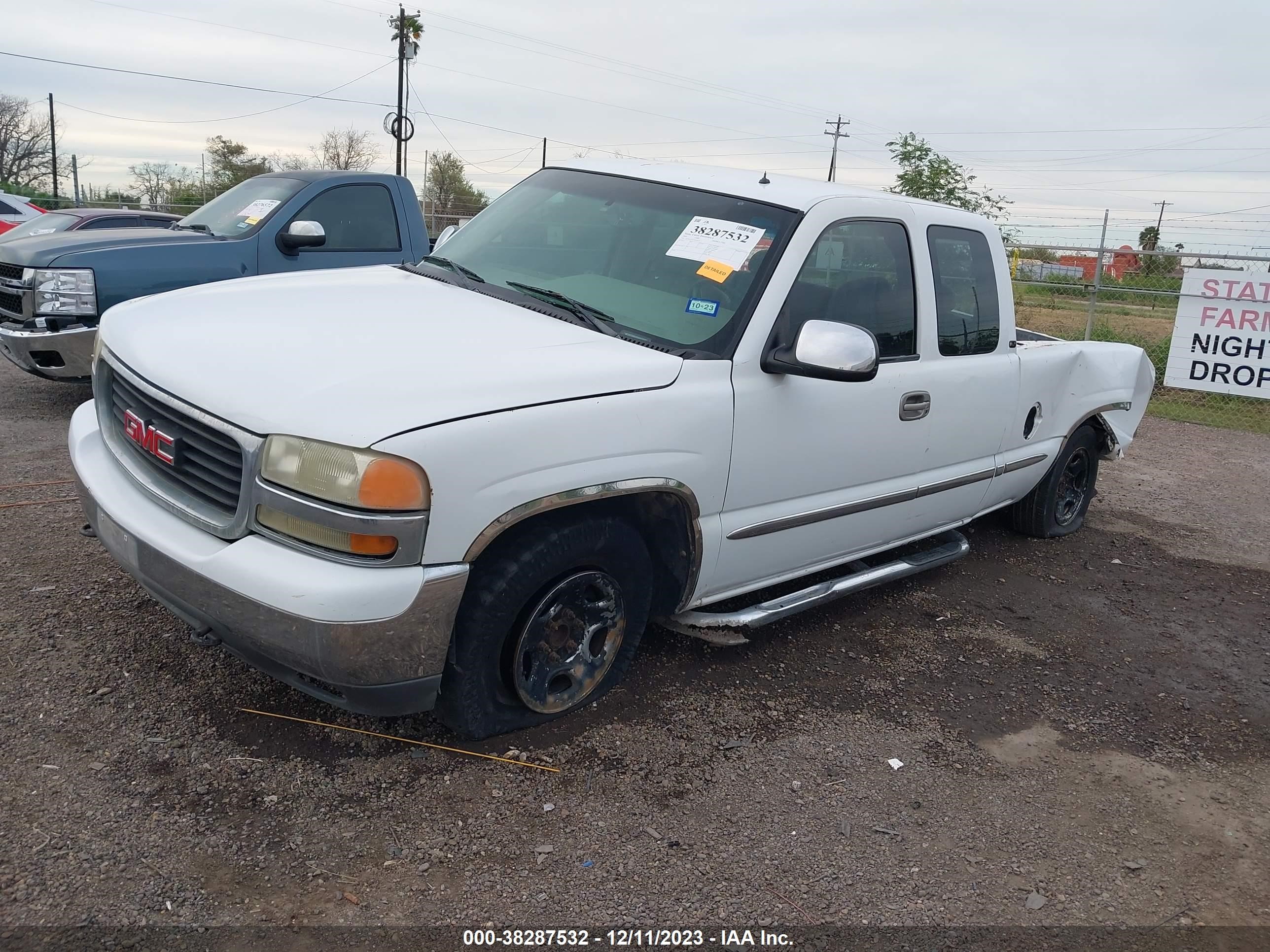 Photo 1 VIN: 1GTEC19T51Z169377 - GMC SIERRA 