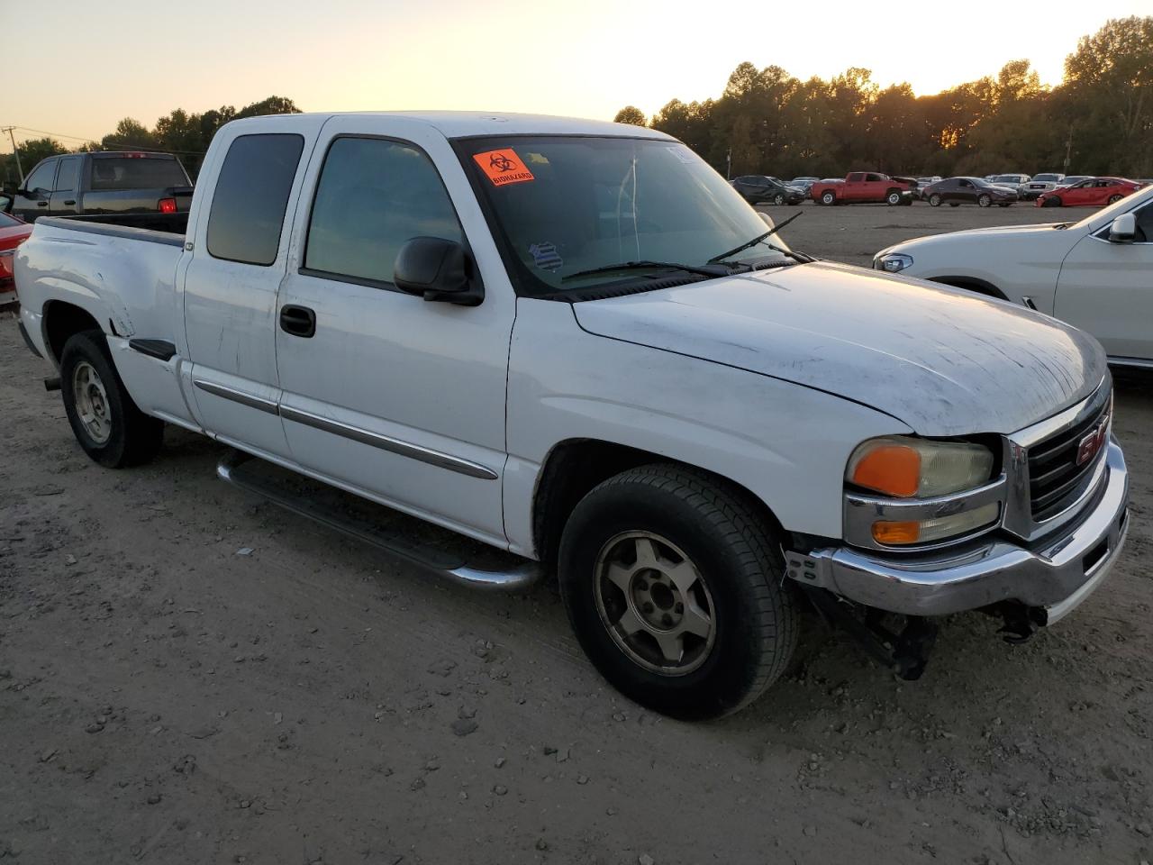 Photo 3 VIN: 1GTEC19T64Z258623 - GMC SIERRA 