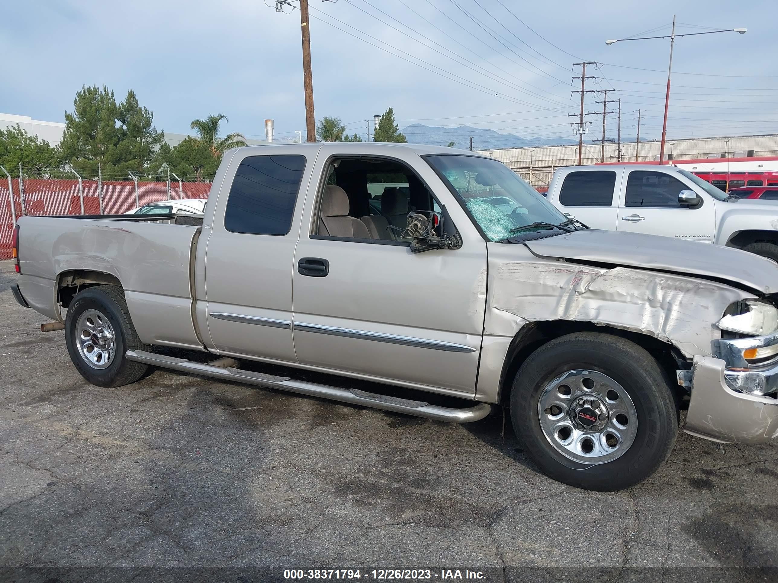 Photo 12 VIN: 1GTEC19T65Z129864 - GMC SIERRA 