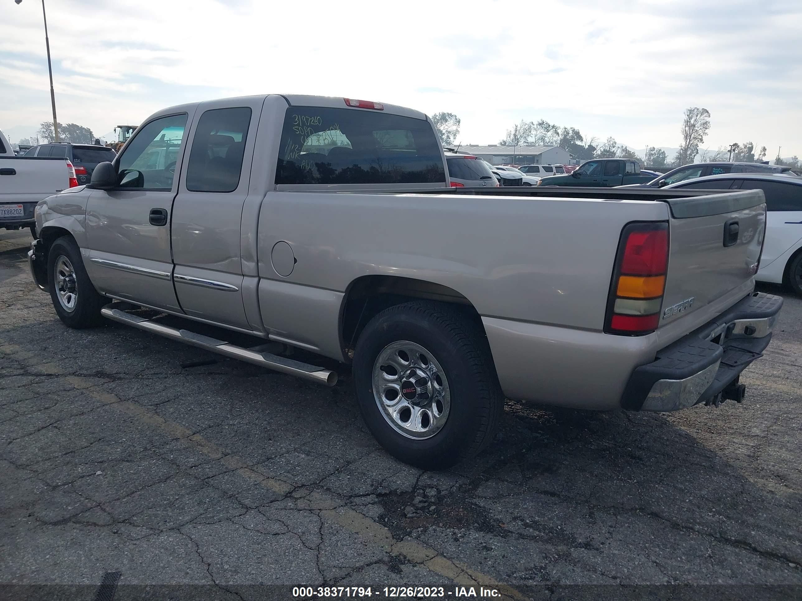 Photo 2 VIN: 1GTEC19T65Z129864 - GMC SIERRA 