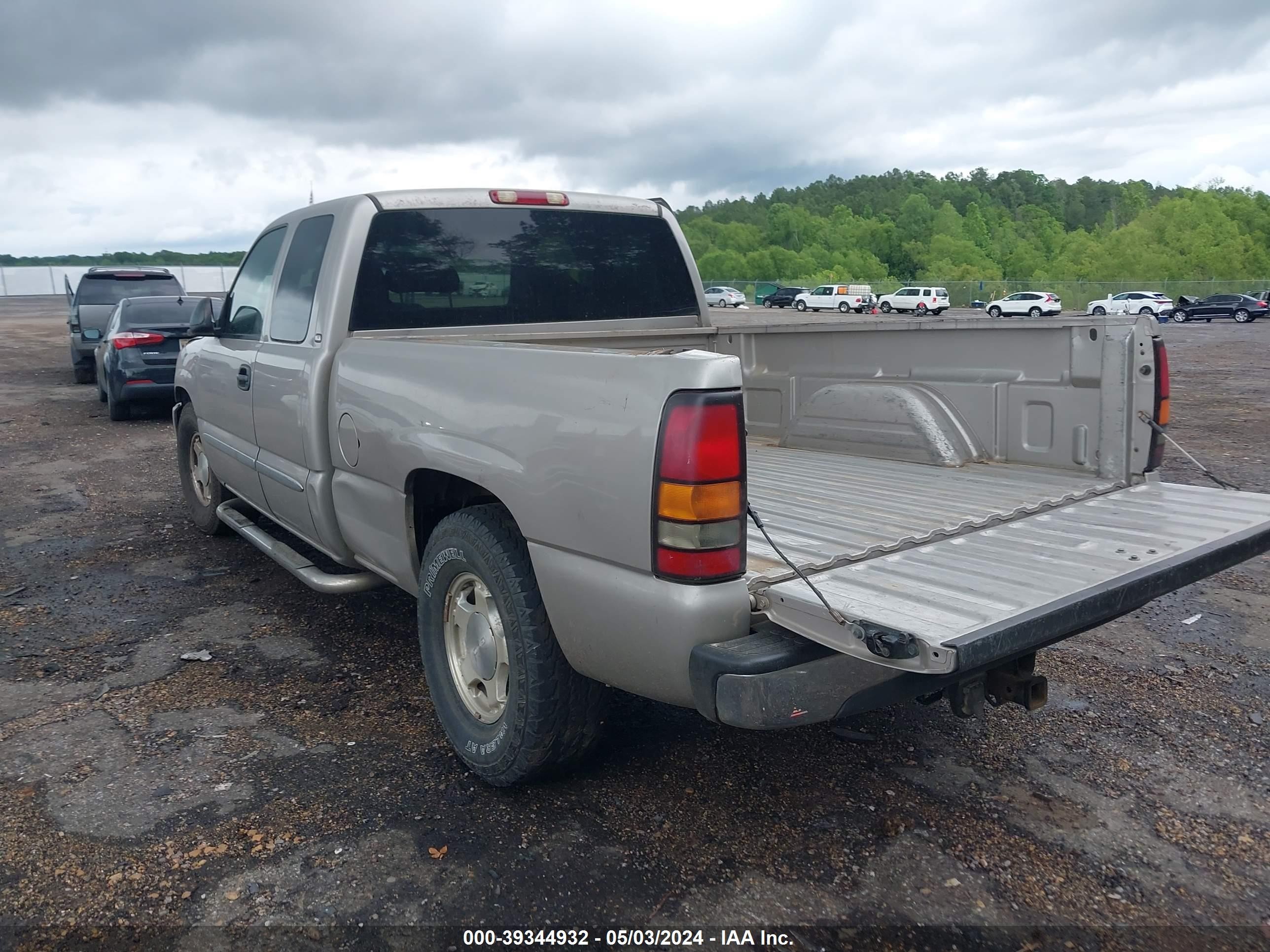 Photo 2 VIN: 1GTEC19T94Z331807 - GMC SIERRA 