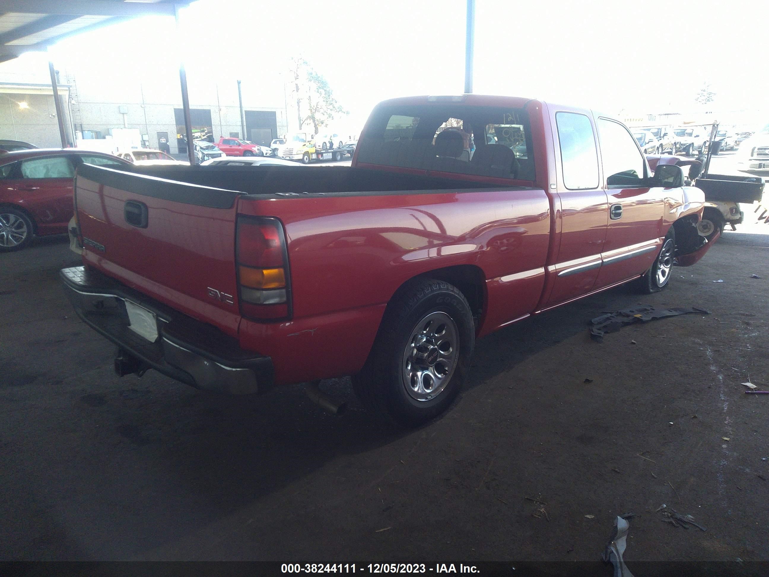 Photo 3 VIN: 1GTEC19T95Z247908 - GMC SIERRA 