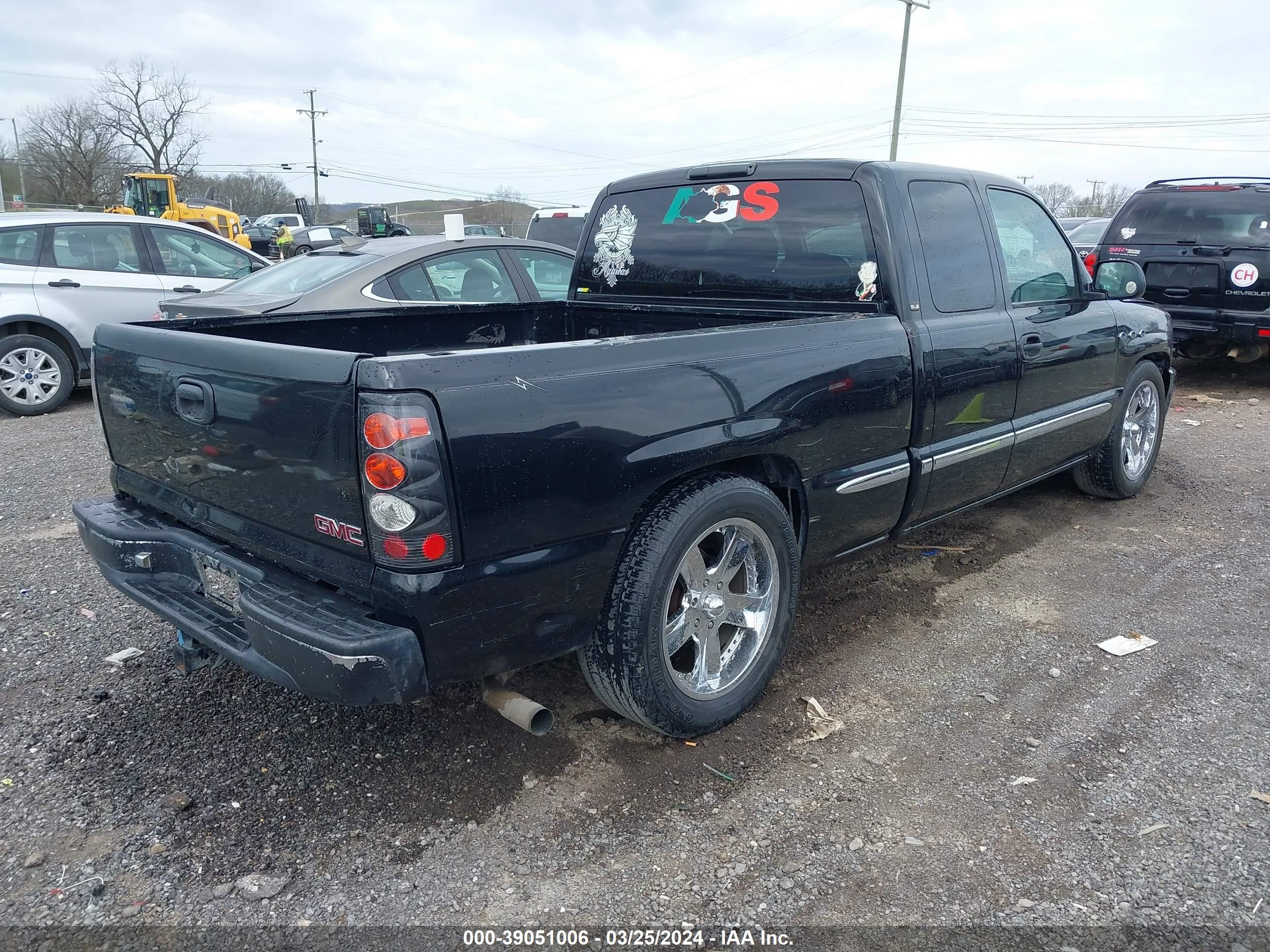 Photo 3 VIN: 1GTEC19T9YZ298538 - GMC NULL 