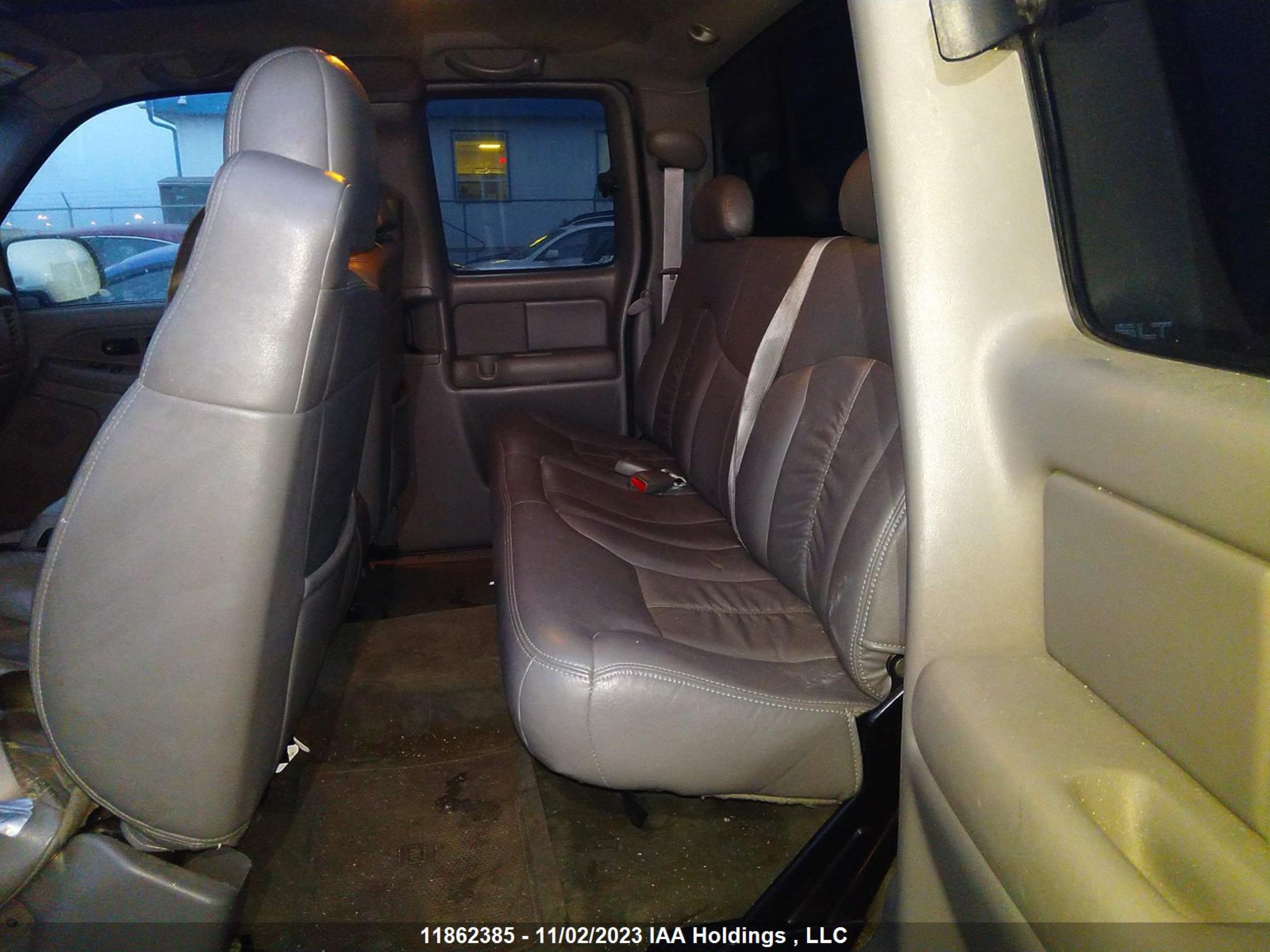 Photo 7 VIN: 1GTEC19TXYZ359038 - GMC SIERRA 