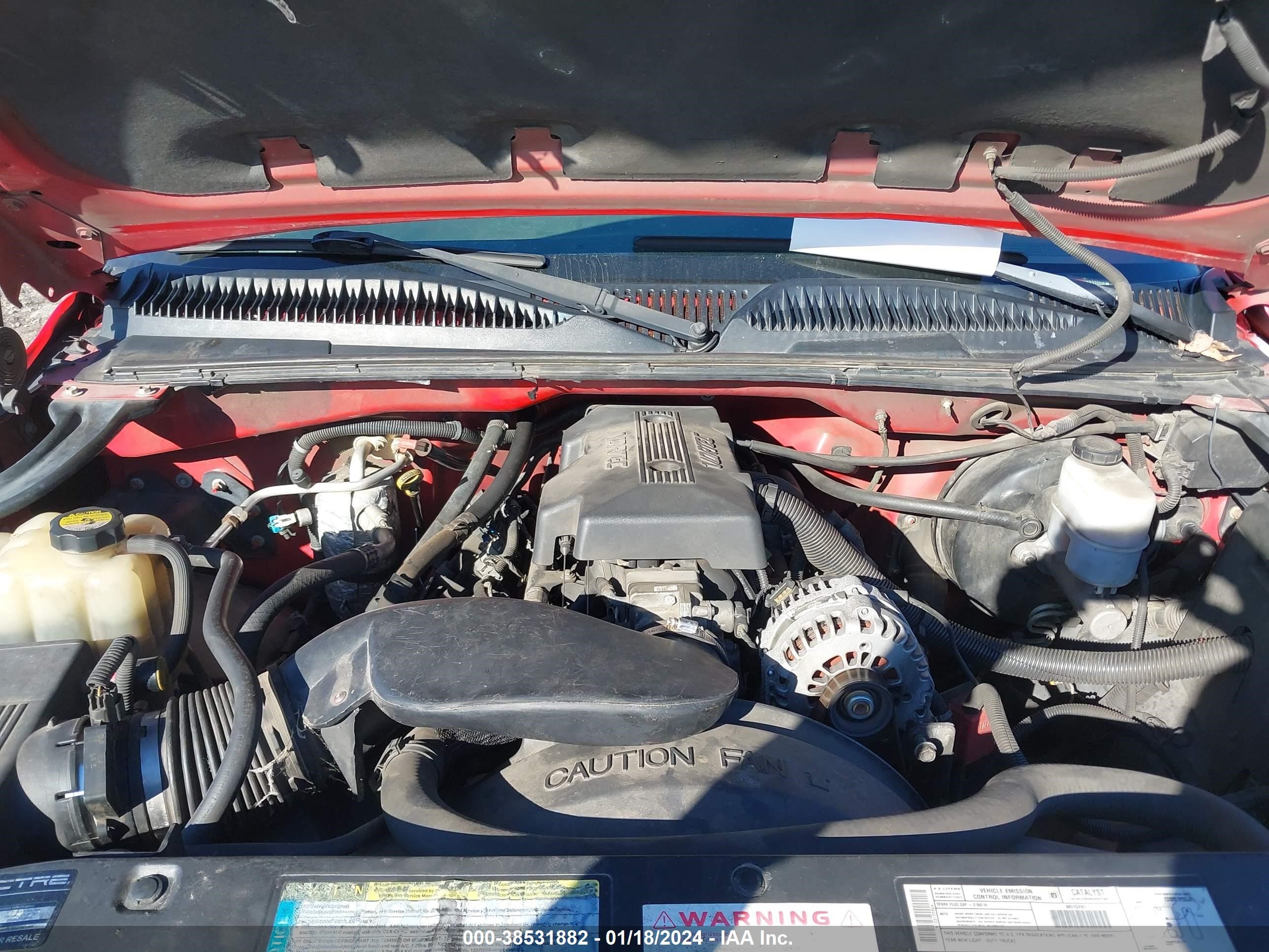 Photo 9 VIN: 1GTEC19V2YZ215596 - GMC SIERRA 