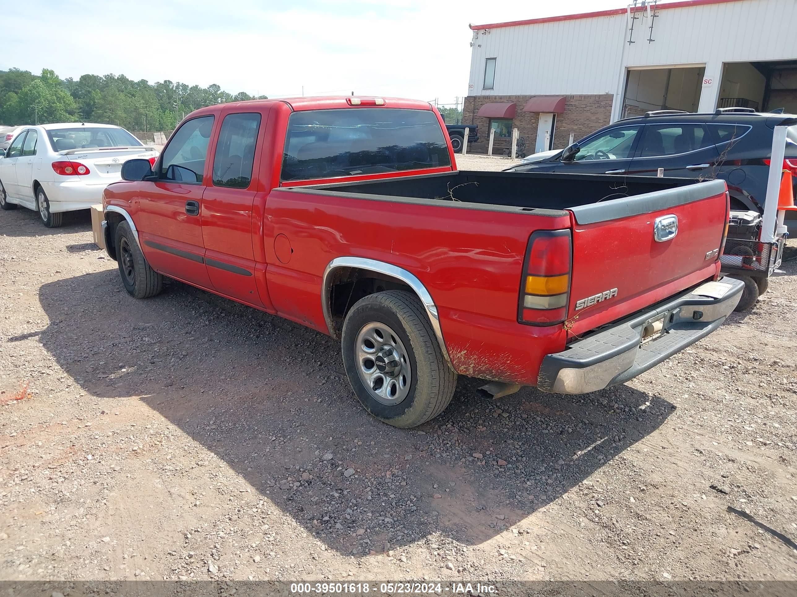 Photo 2 VIN: 1GTEC19V35Z318909 - GMC SIERRA 