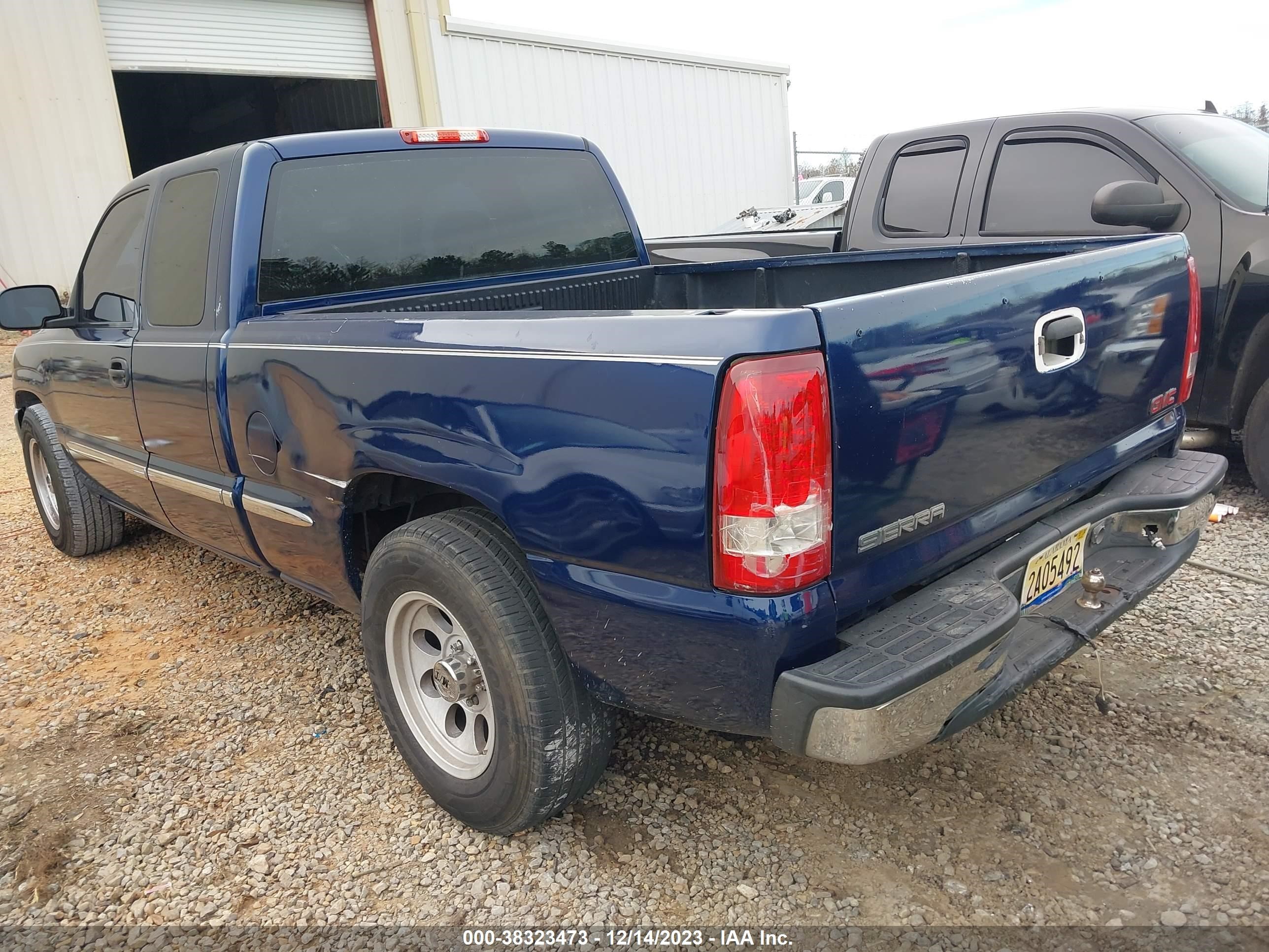 Photo 2 VIN: 1GTEC19V61Z167817 - GMC SIERRA 