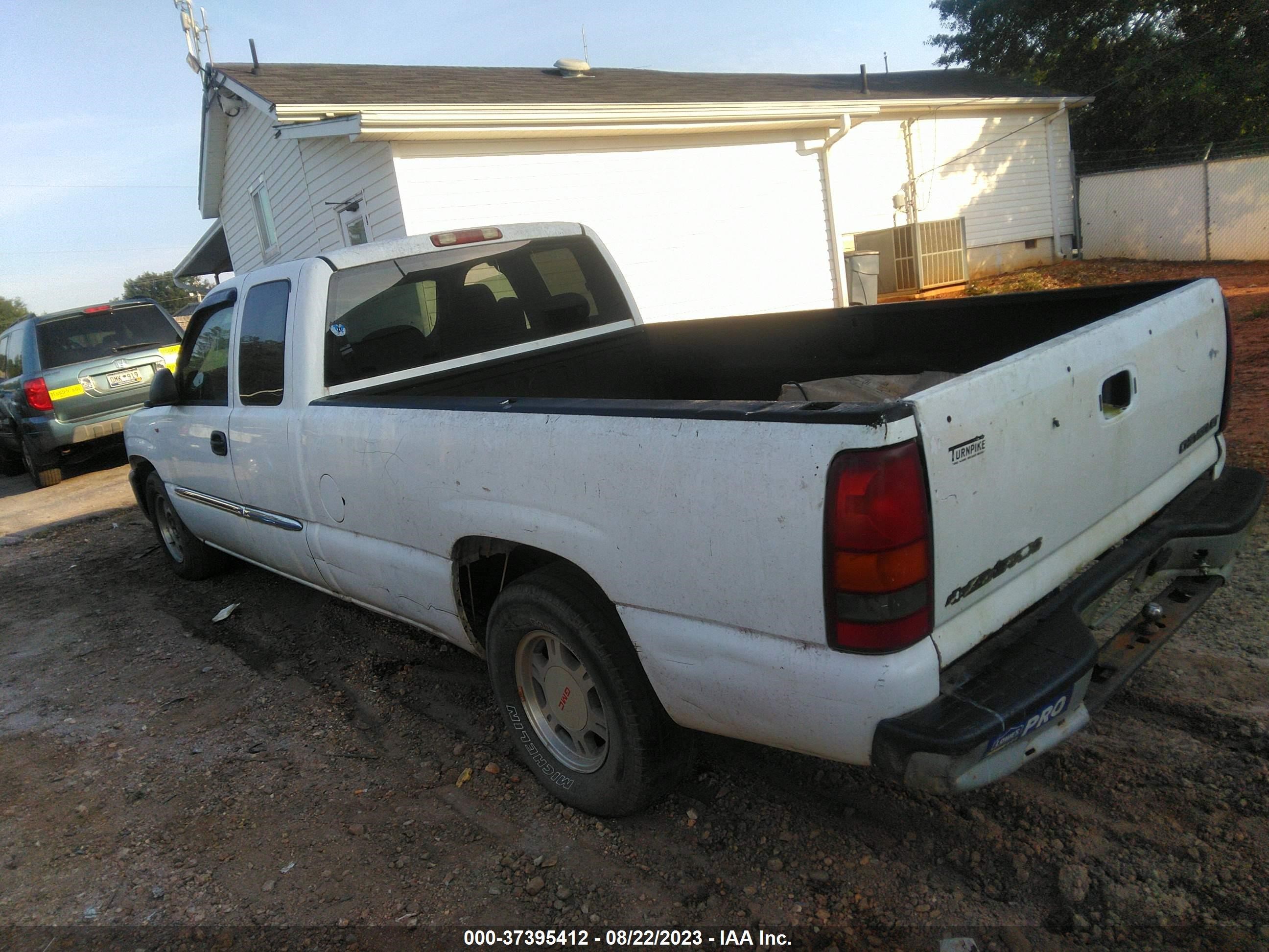 Photo 2 VIN: 1GTEC19V73E365560 - GMC SIERRA 