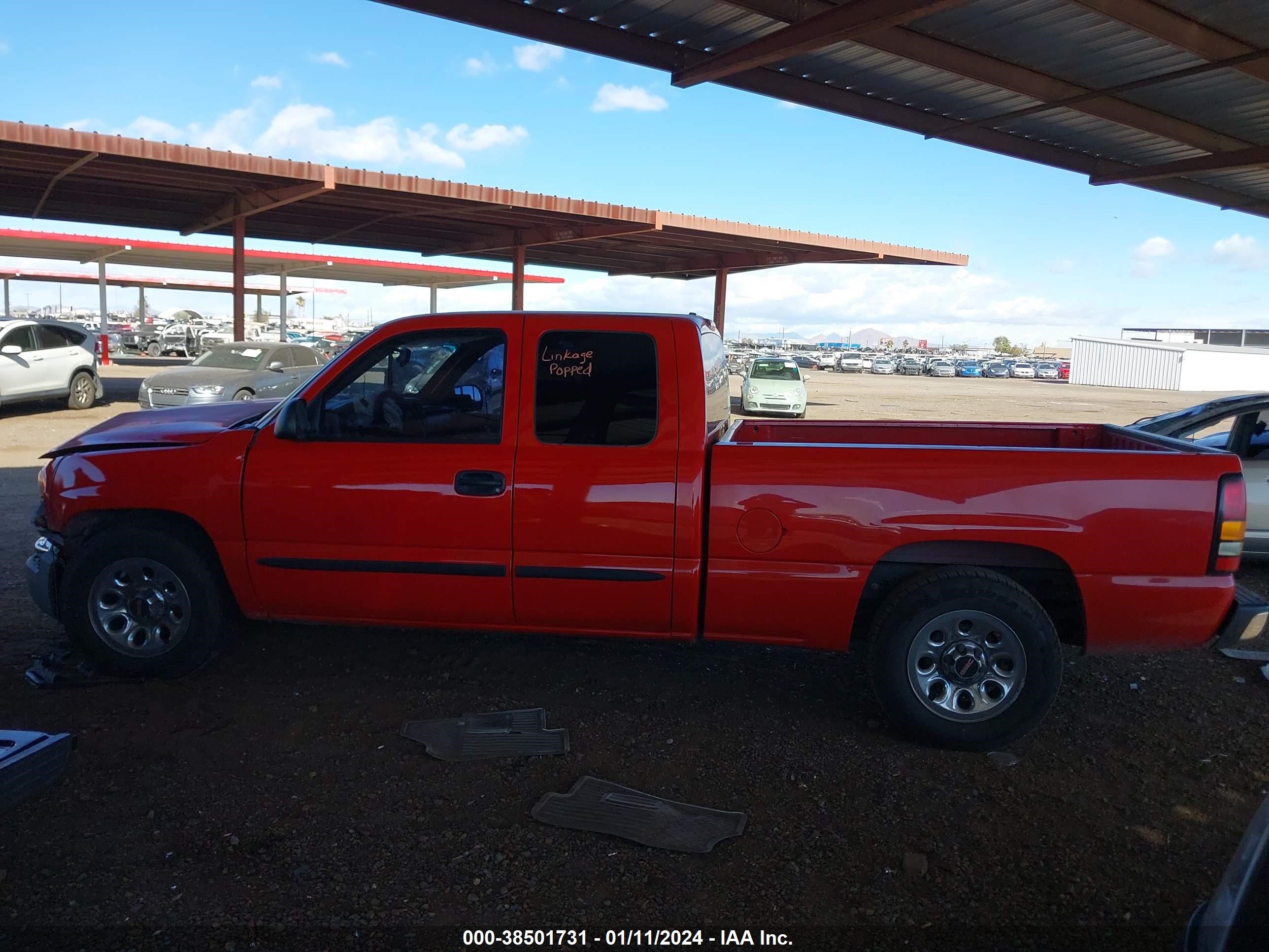 Photo 12 VIN: 1GTEC19VX7Z190588 - GMC SIERRA 