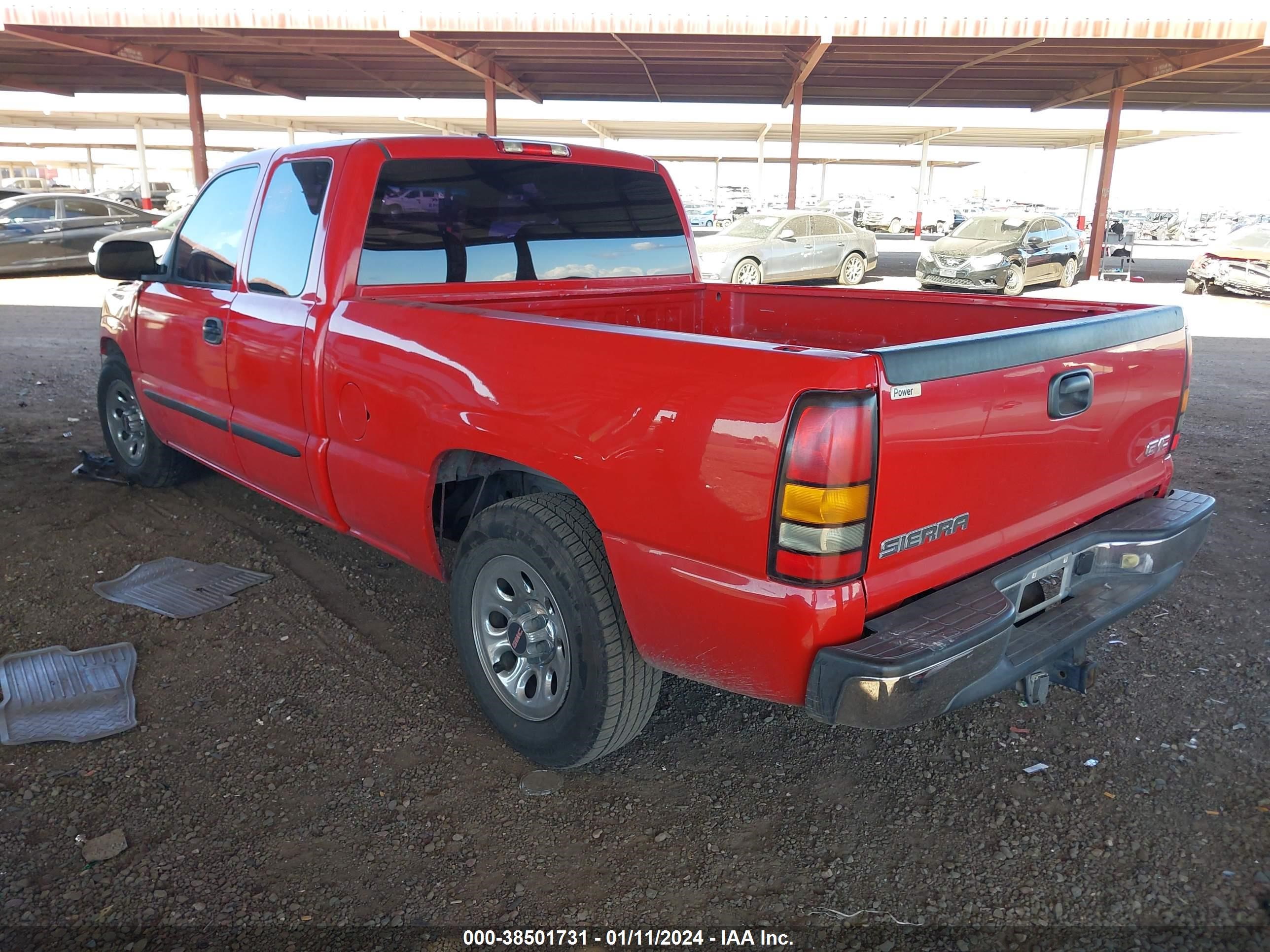 Photo 2 VIN: 1GTEC19VX7Z190588 - GMC SIERRA 