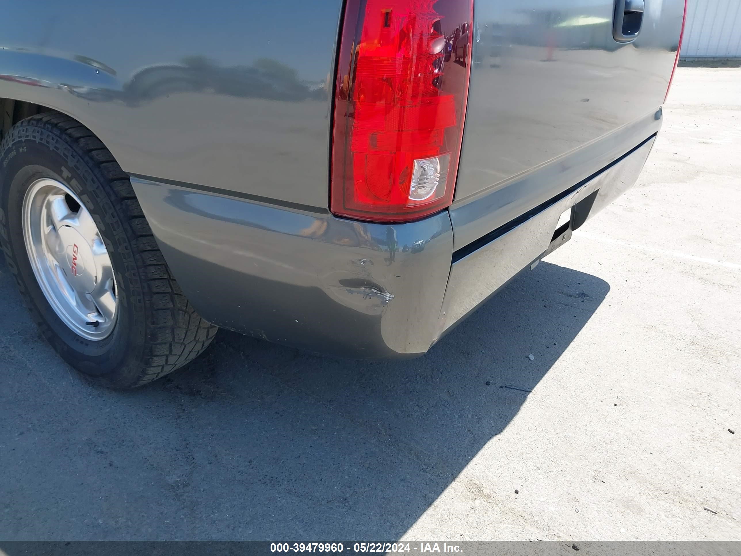 Photo 13 VIN: 1GTEC19VXYZ298520 - GMC SIERRA 