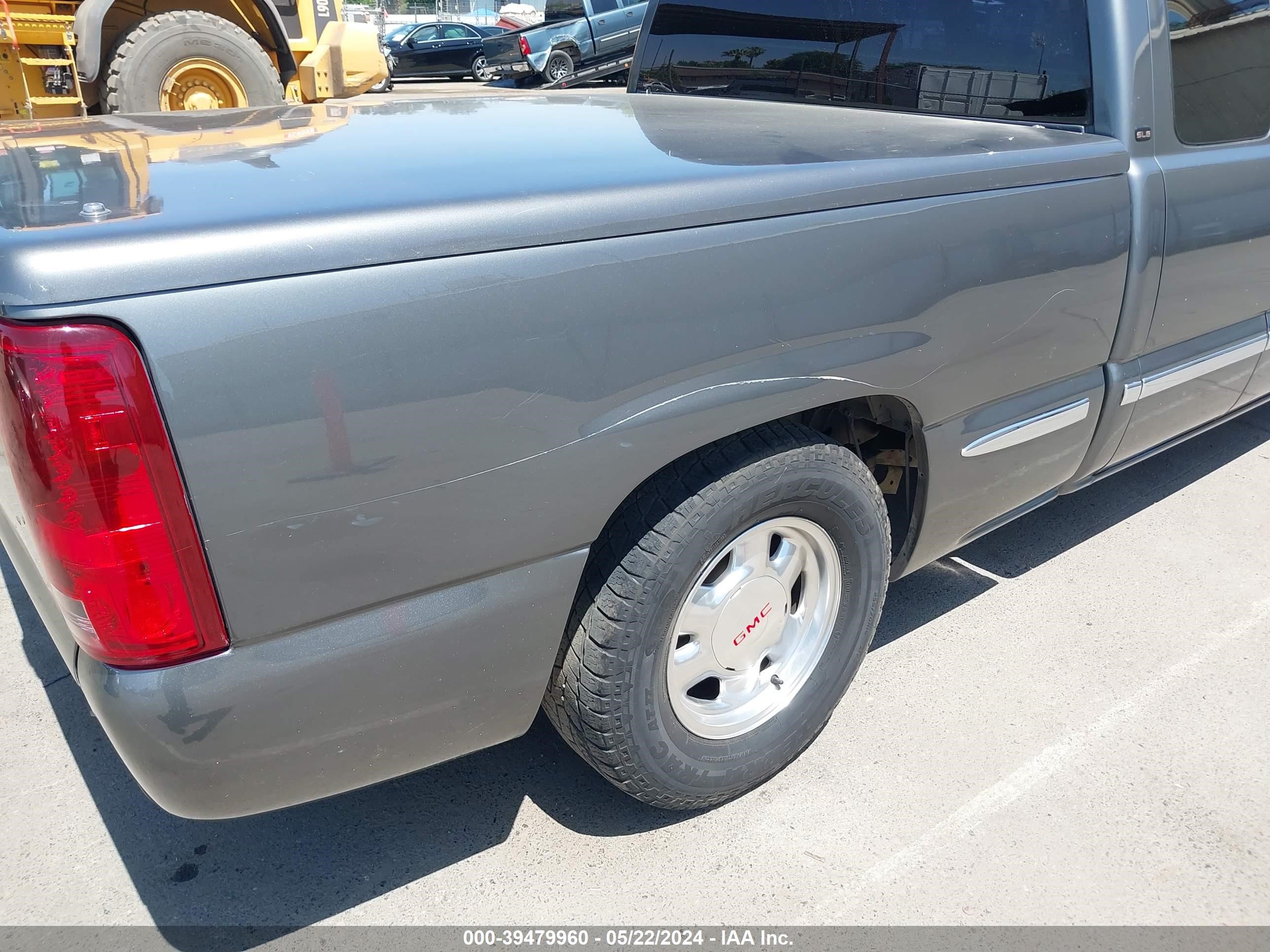 Photo 14 VIN: 1GTEC19VXYZ298520 - GMC SIERRA 