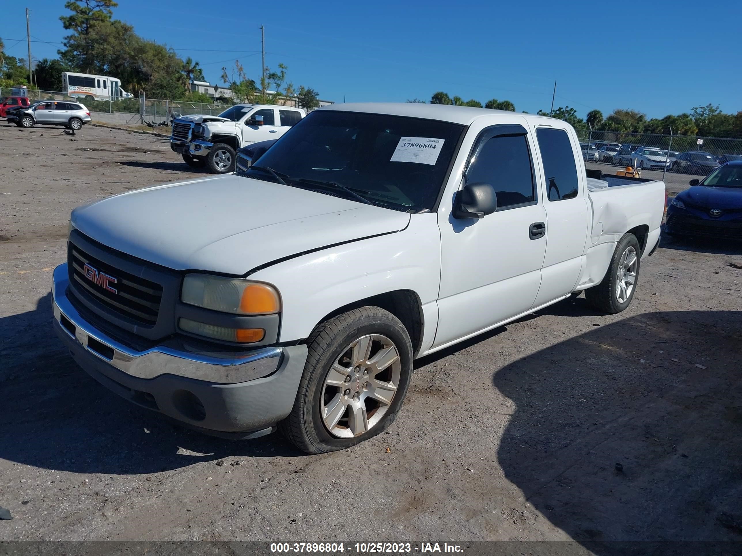 Photo 1 VIN: 1GTEC19X16Z257451 - GMC SIERRA 