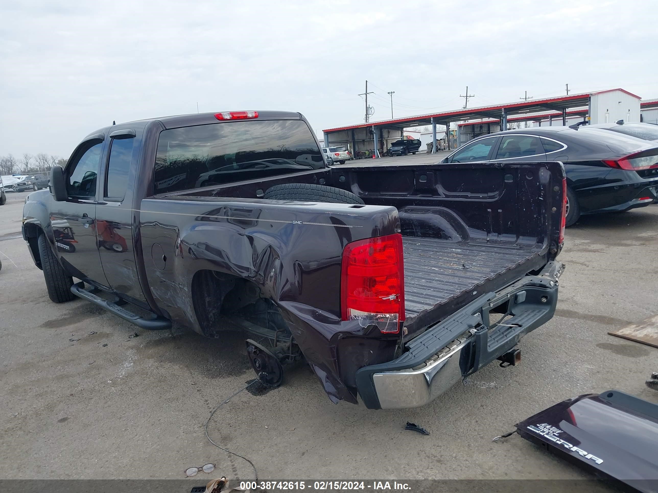 Photo 5 VIN: 1GTEC19X18Z149494 - GMC SIERRA 