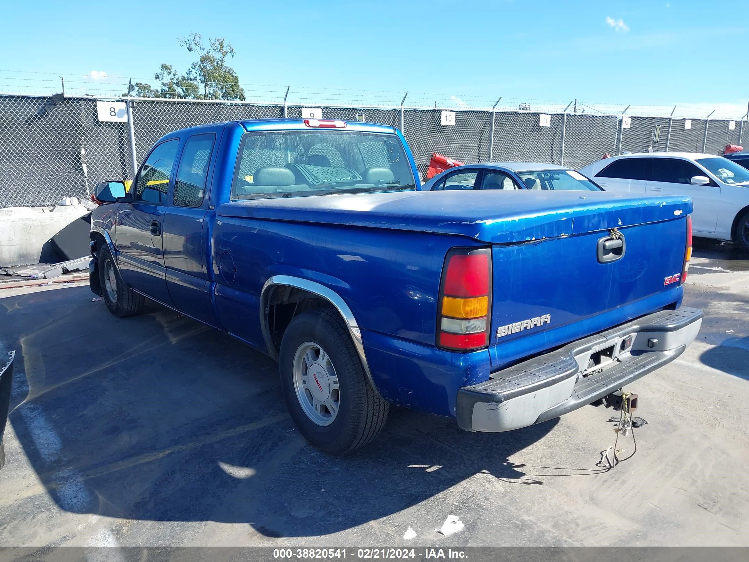 Photo 2 VIN: 1GTEC19X34Z324354 - GMC SIERRA 