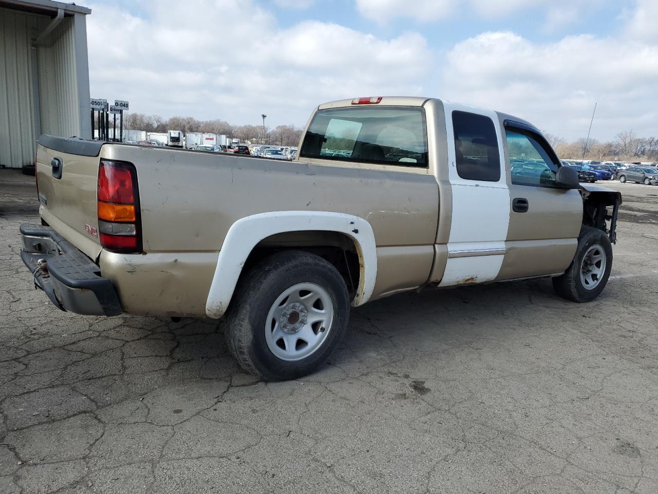 Photo 2 VIN: 1GTEC19X55Z204198 - GMC SIERRA 