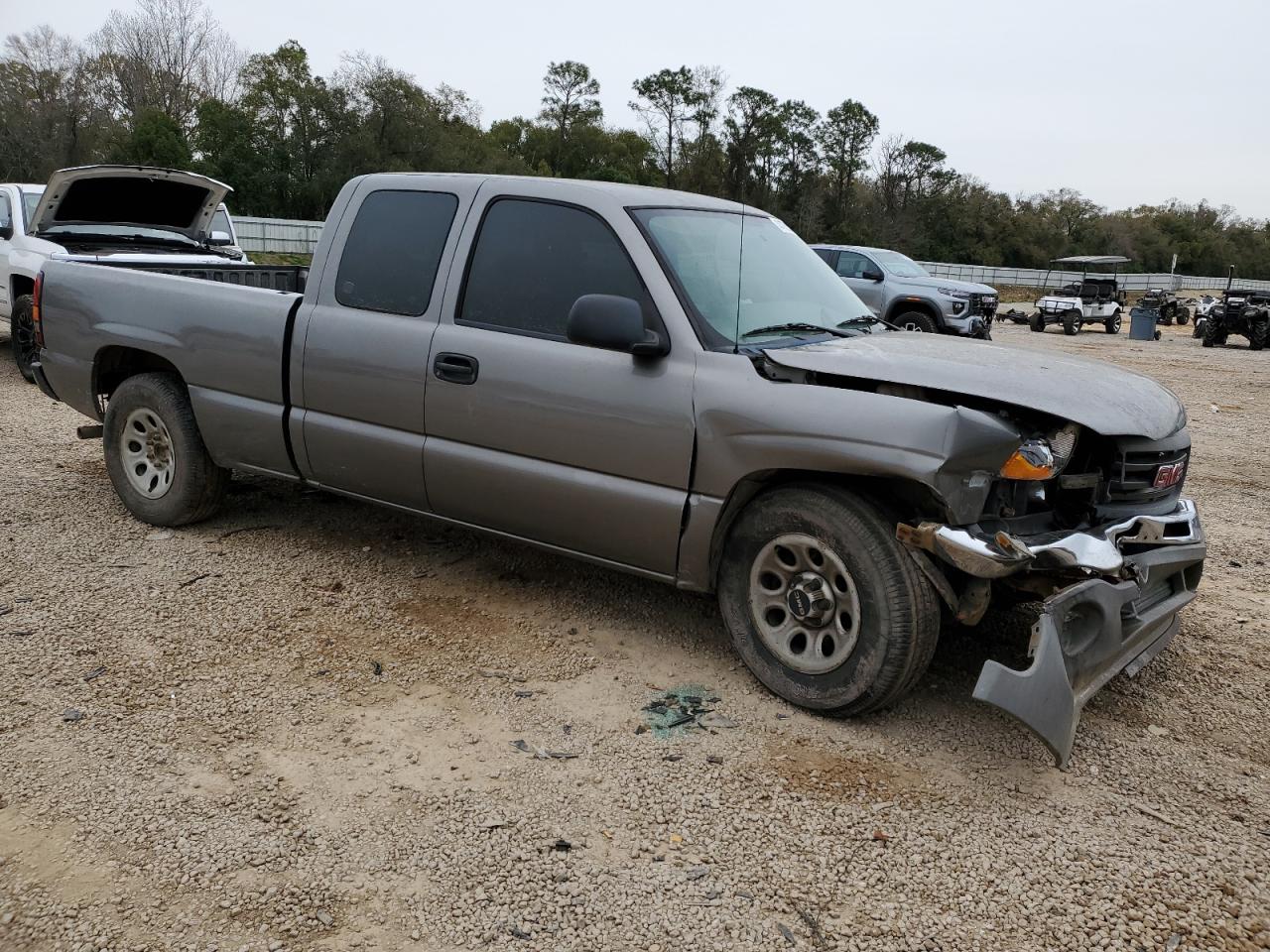 Photo 3 VIN: 1GTEC19X77Z120502 - GMC SIERRA 