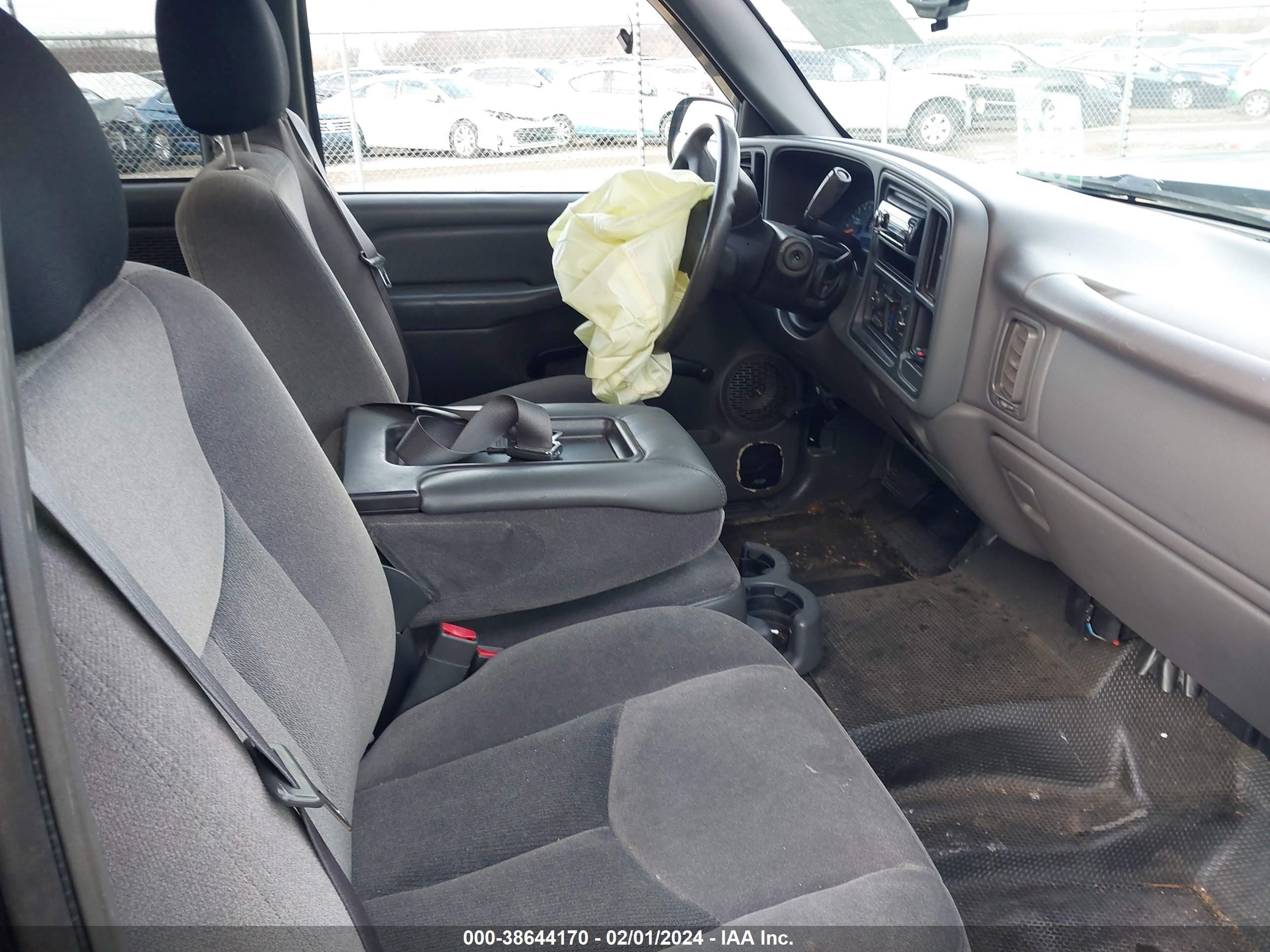 Photo 4 VIN: 1GTEC19XX7Z169371 - GMC SIERRA 