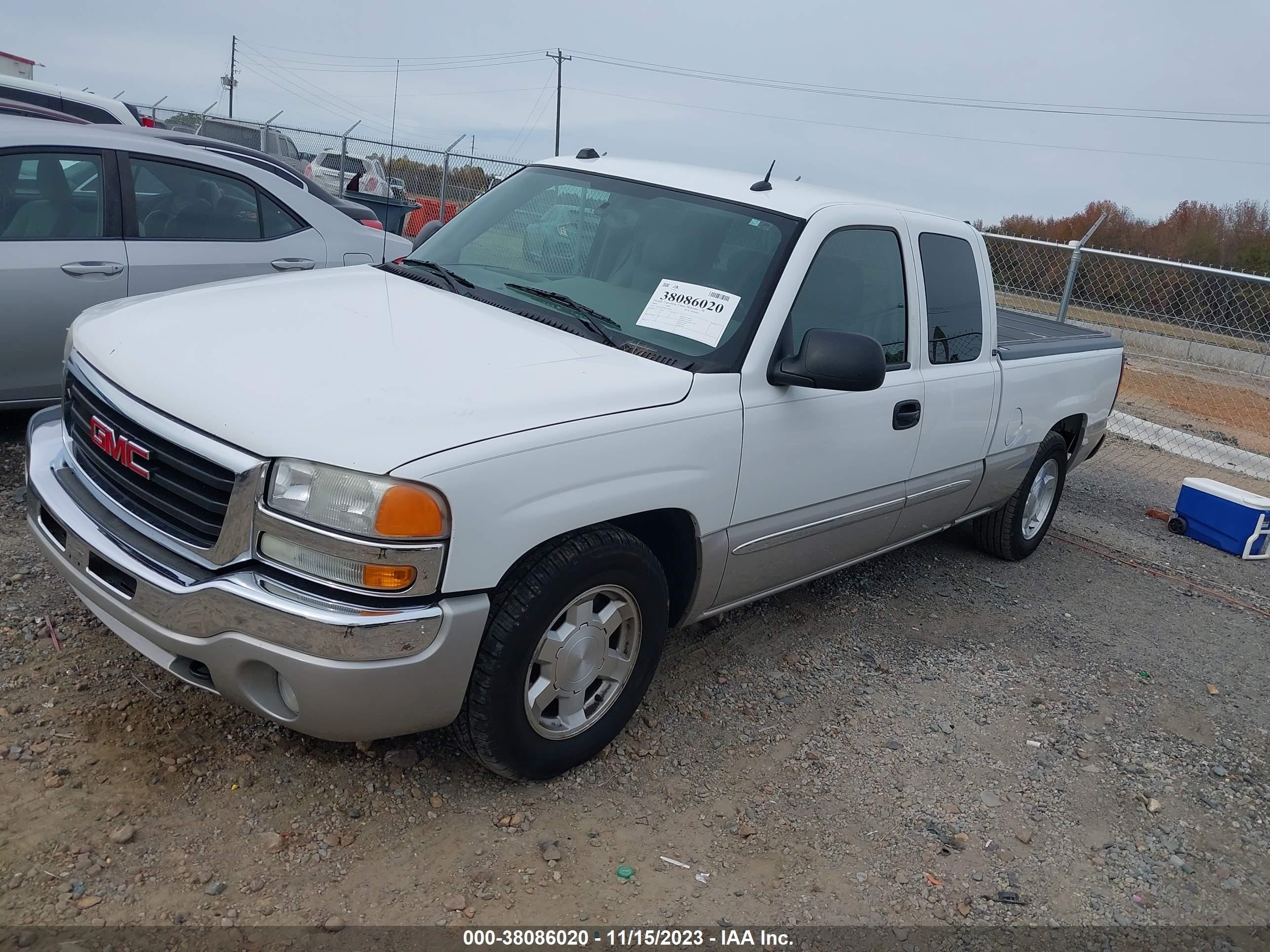 Photo 1 VIN: 1GTEC19Z05Z315940 - GMC SIERRA 