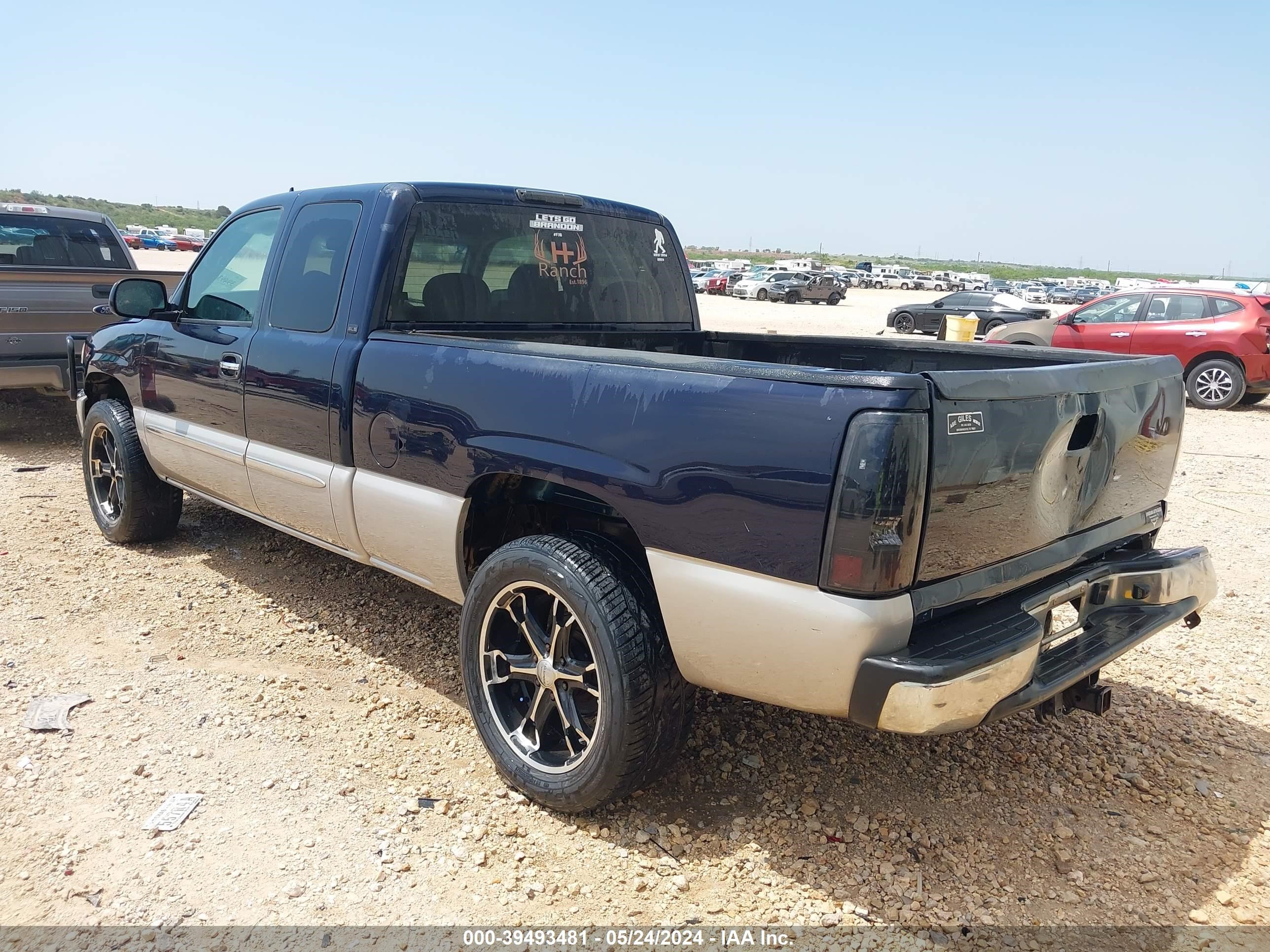 Photo 2 VIN: 1GTEC19Z46Z268896 - GMC SIERRA 