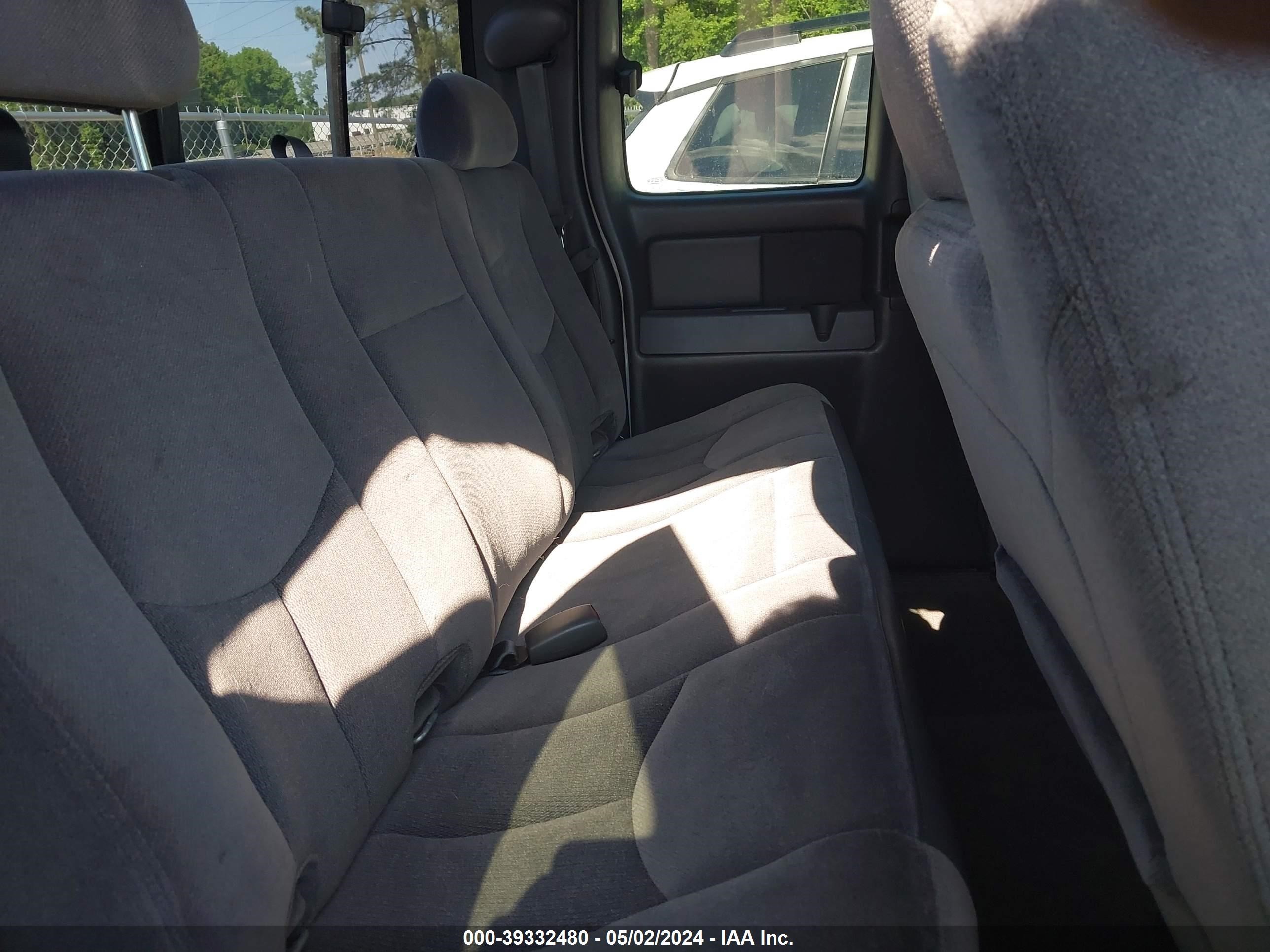 Photo 7 VIN: 1GTEC19Z65Z239611 - GMC SIERRA 