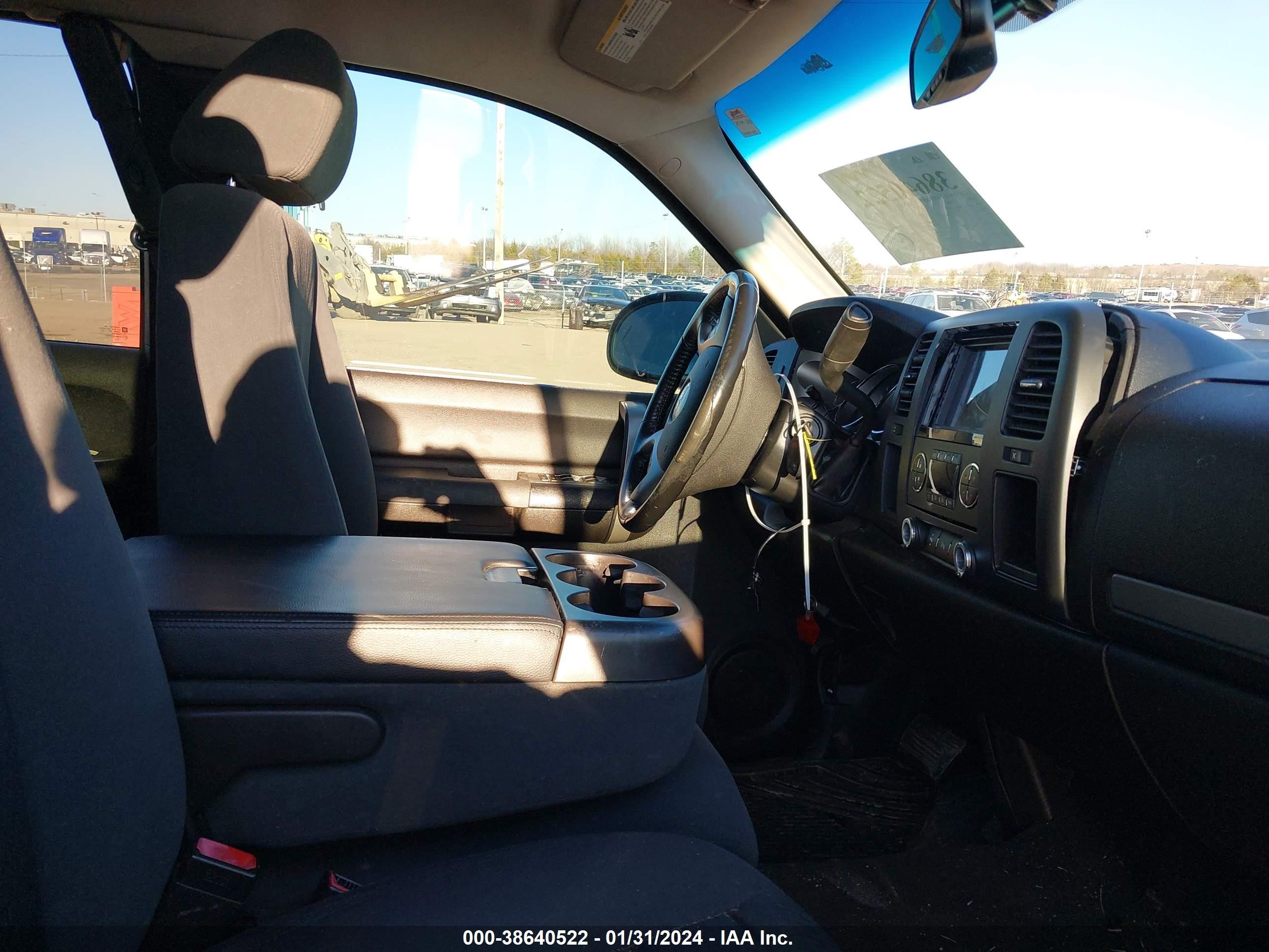 Photo 4 VIN: 1GTEC29089Z126806 - GMC SIERRA 